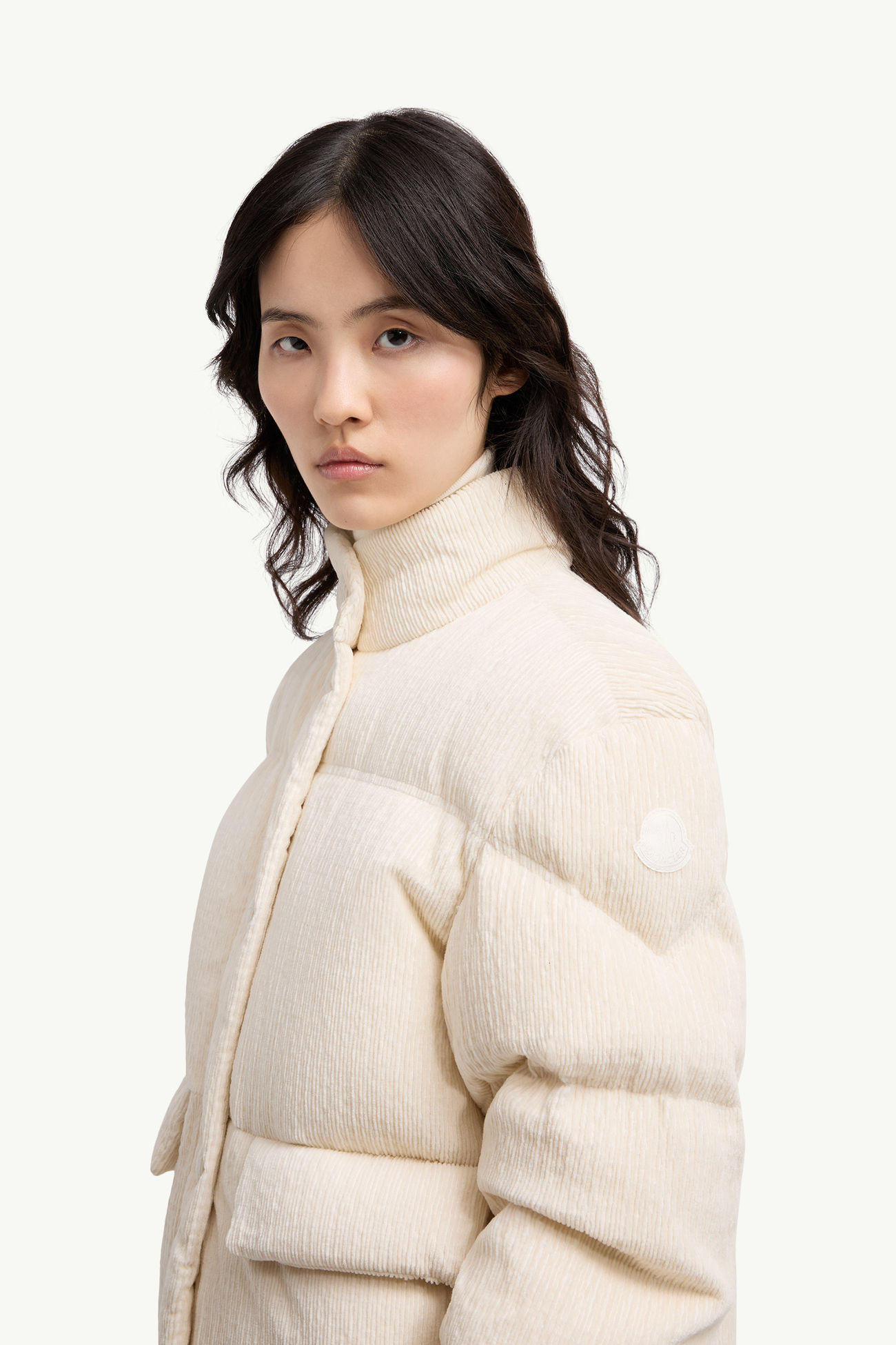 Aliminia女士天鹅绒风格短款羽绒夹克外套 女士 象牙白 Moncler 1