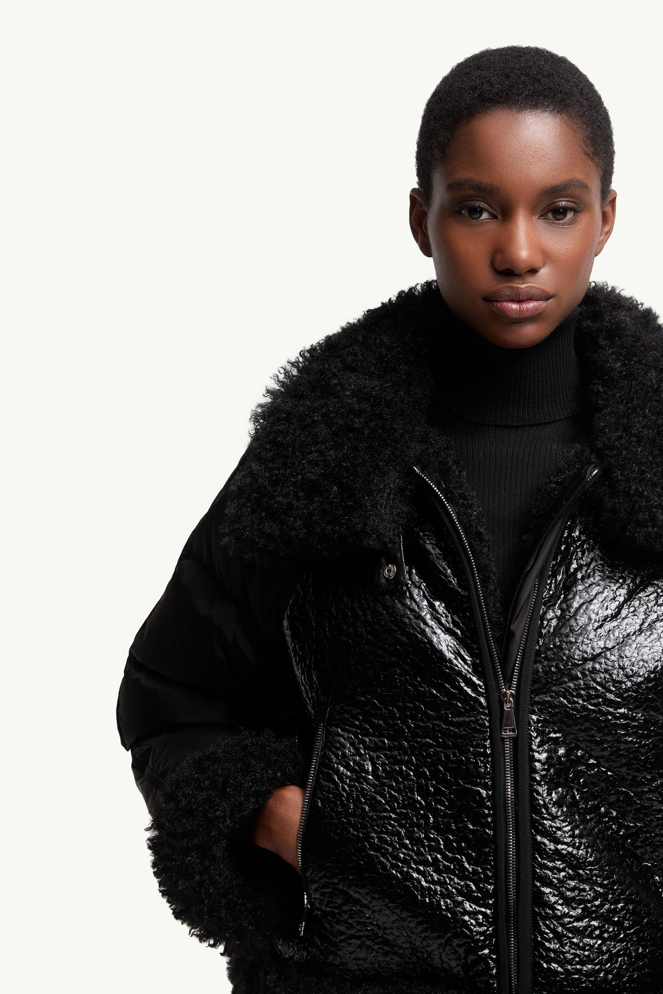 Piumino Corto Rubrouk con Finiture in Teddy Donna Nero Moncler 6