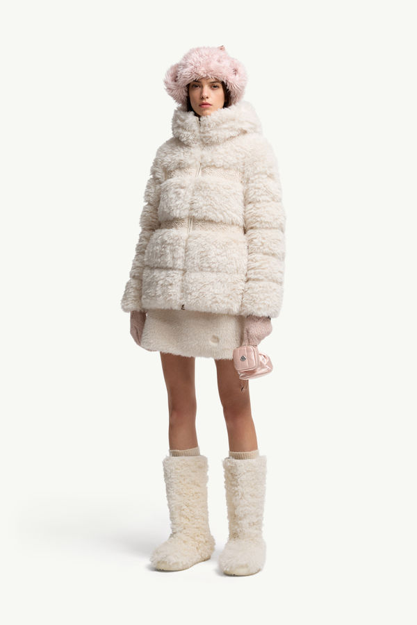 Verie Teddy Hooded Short Down Jacket Women White Ivory Moncler 0