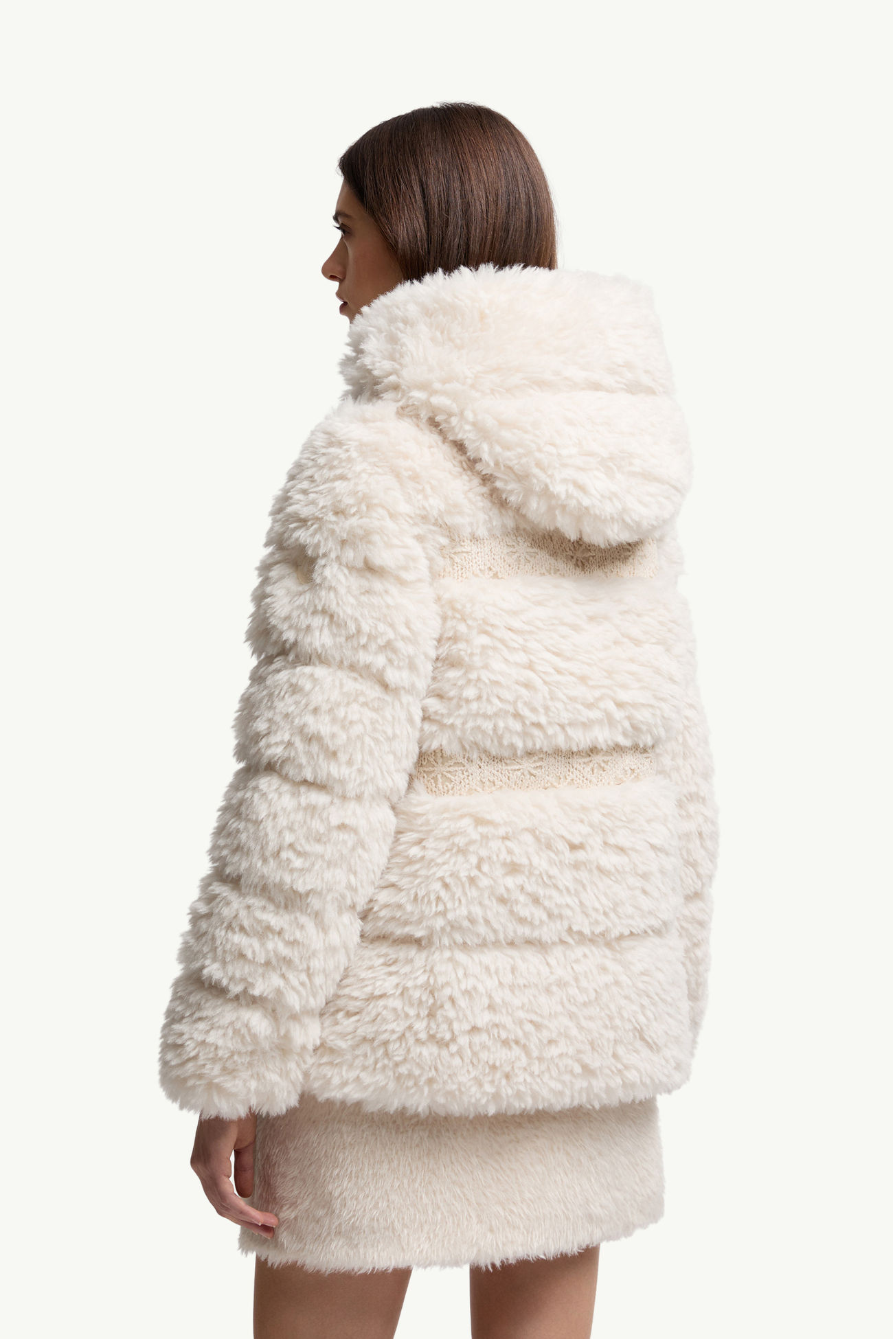 Plumífero corto de tejido efecto peluche con capucha Verie Mujer Blanco Marfil Moncler 4