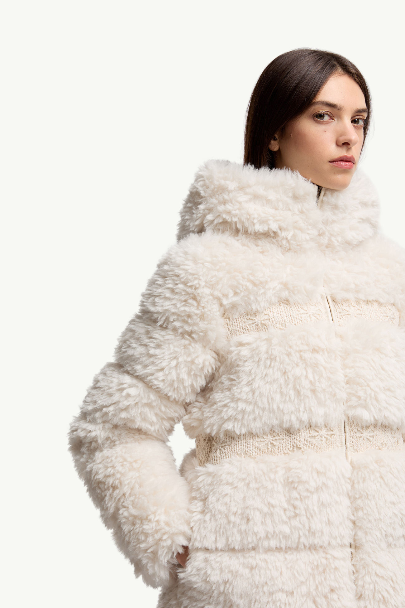 Piumino corto Verie effetto teddy con cappuccio Donna Bianco Avorio Moncler 6