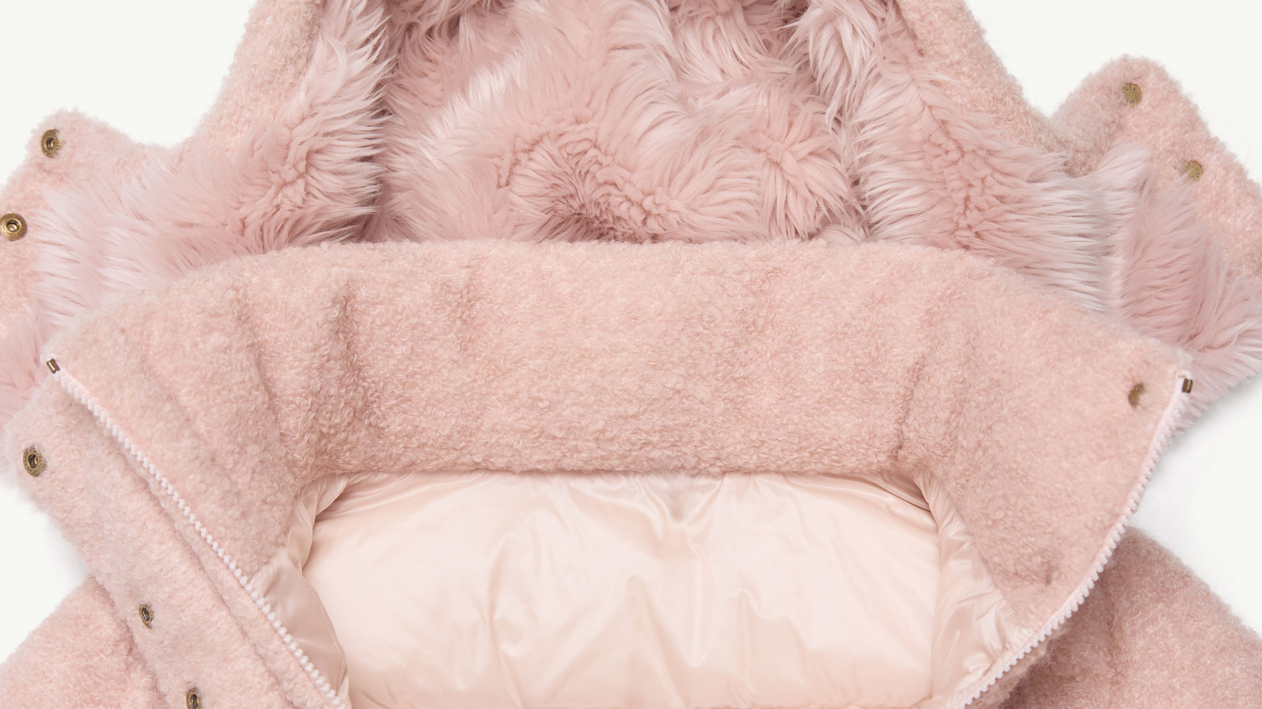 Slide 3 - 纹理风格