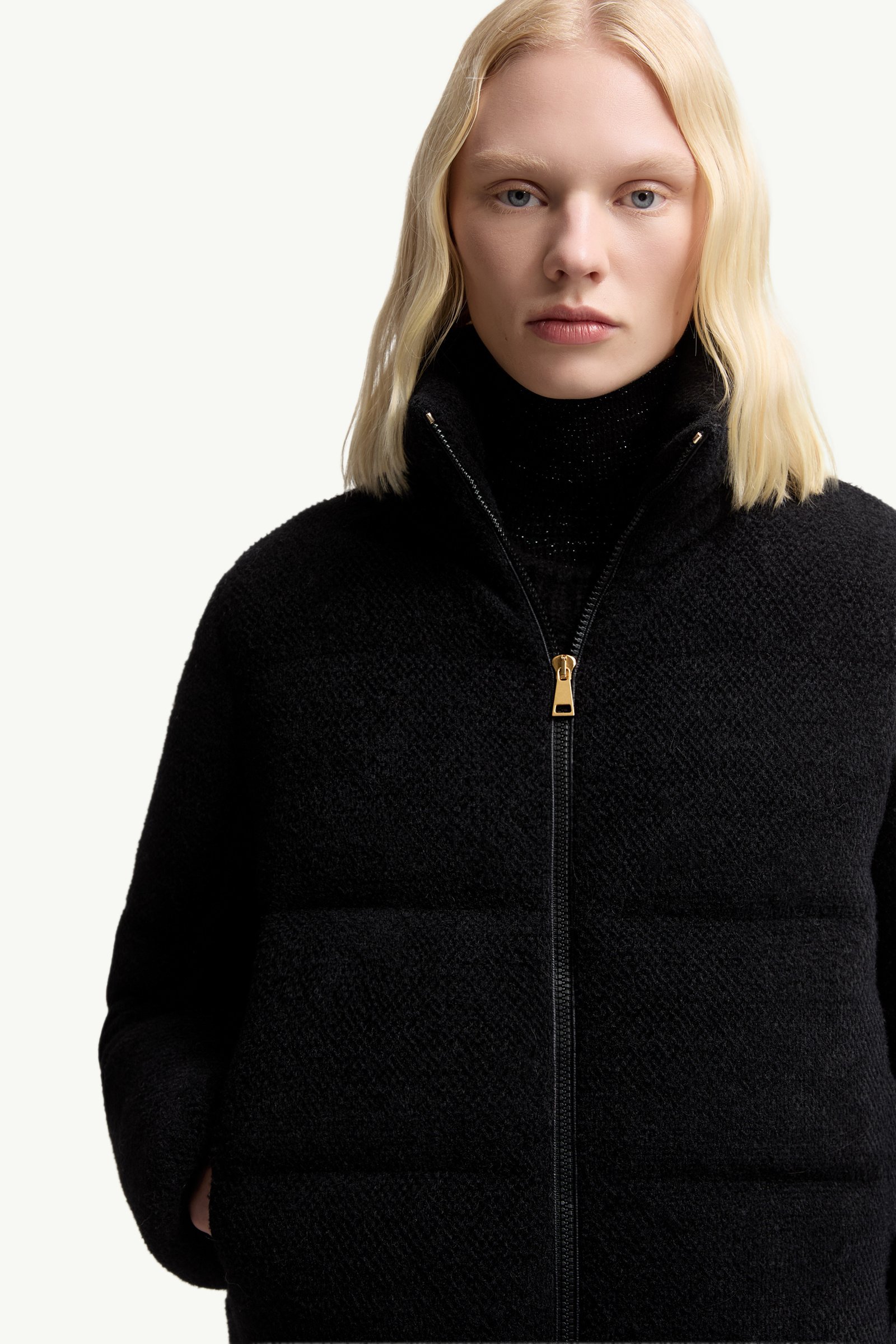 【美品・大特価‼️】Moncler★Mornas ショートダウンジャケット ブラック Mornas ショートダウンジャケット : ショートダウン