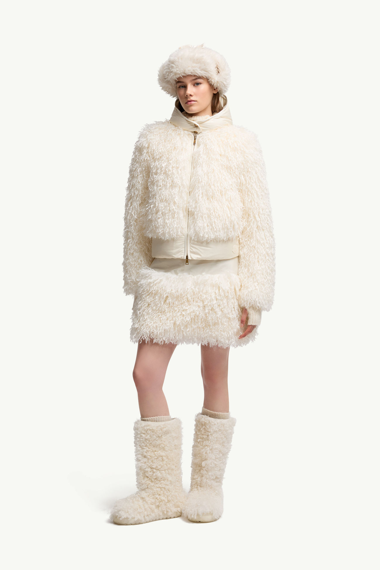 Plumífero corto de tejido efecto peluche con capucha Vigiers Mujer Blanco Marfil Moncler 0