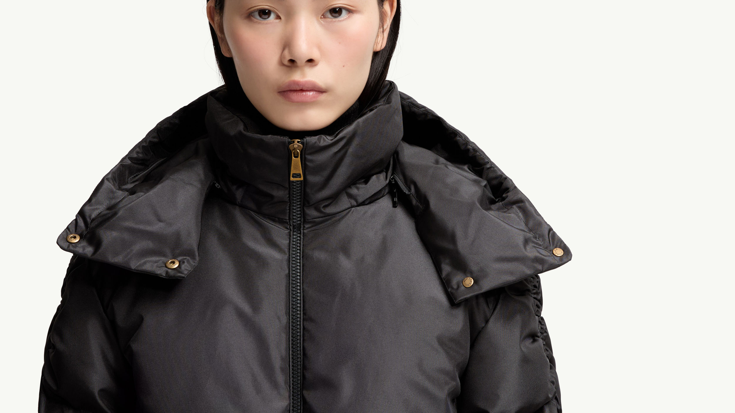 Slide 1 - product.feature.detachablehood.title