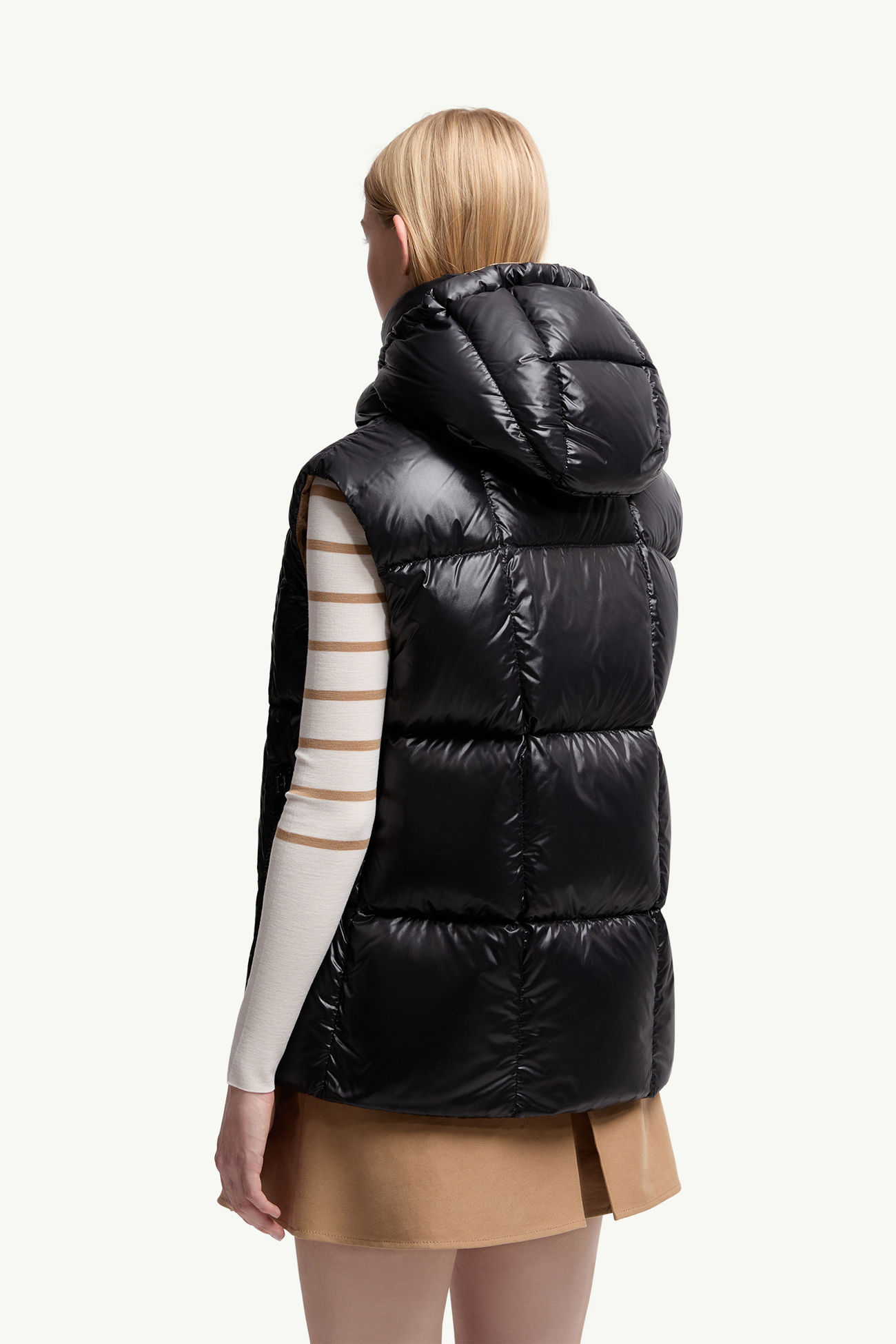Chal plumífero con capucha Luzule Mujer Negro Moncler 4