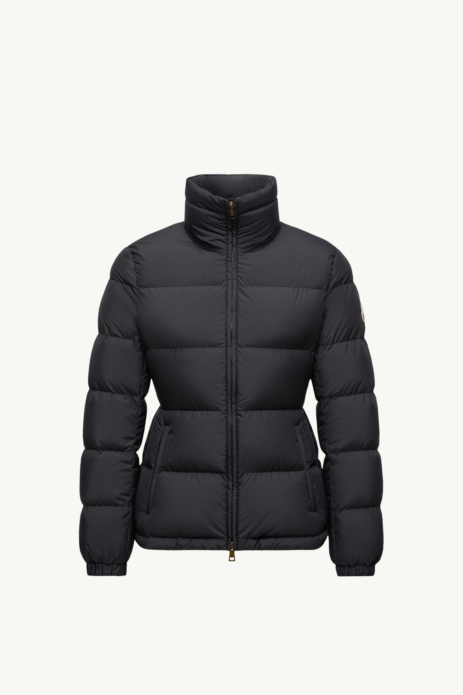 https://moncler-cdn.thron.com/api/v1/content-delivery/shares/dpx6uv/contents/K20931A00229597YW999_F/image/K20931A00229597YW999_F
