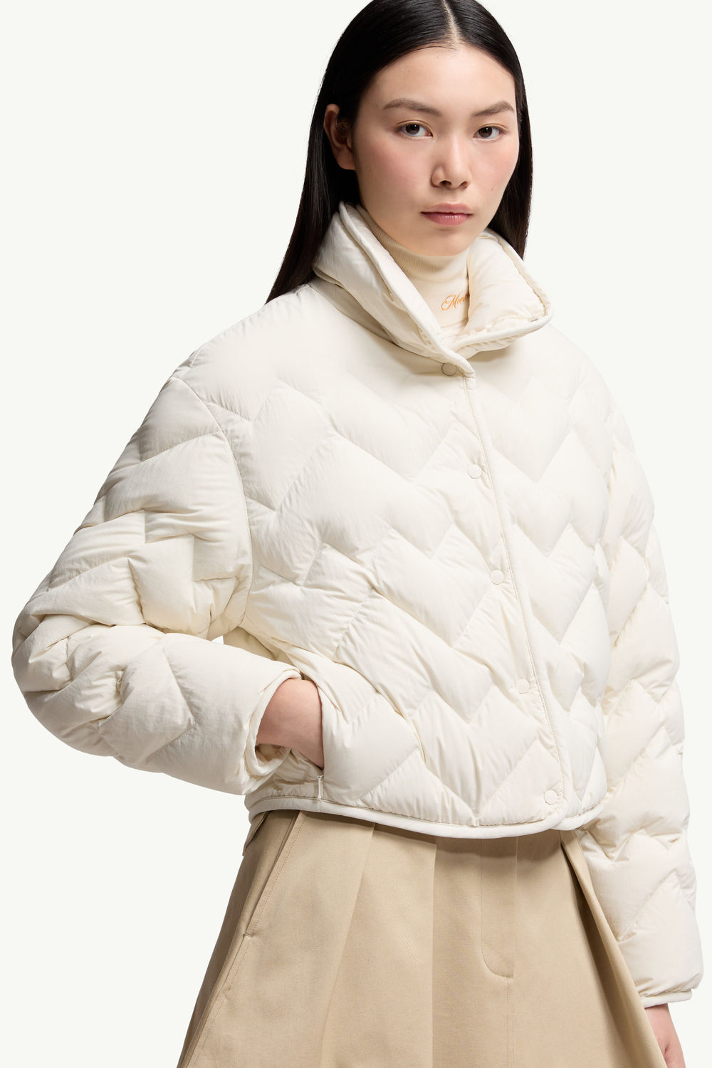 Senevee Heart-Quilted Short Down Jacket Women White Moncler 5