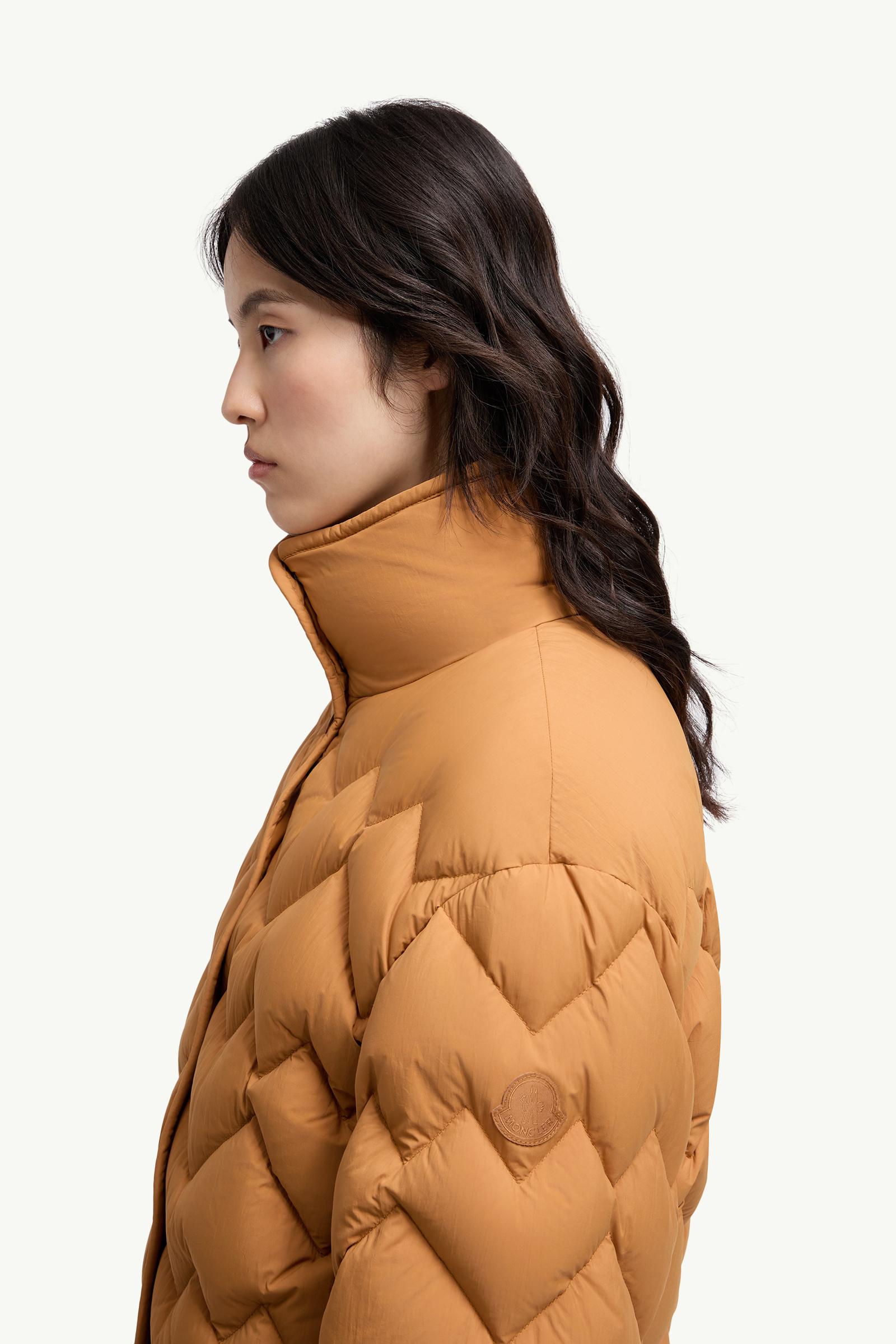 Plumífero corto con acolchado de corazón Senevee Mujer Amarillo Ocre Moncler 1