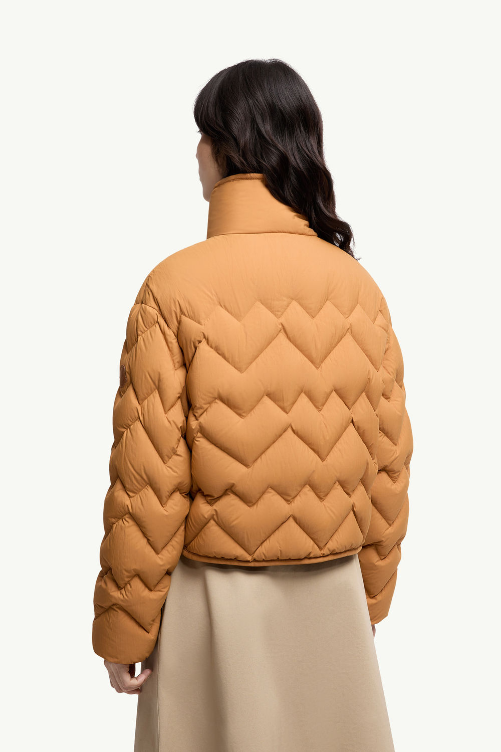 Plumífero corto con acolchado de corazón Senevee Mujer Amarillo Ocre Moncler 4