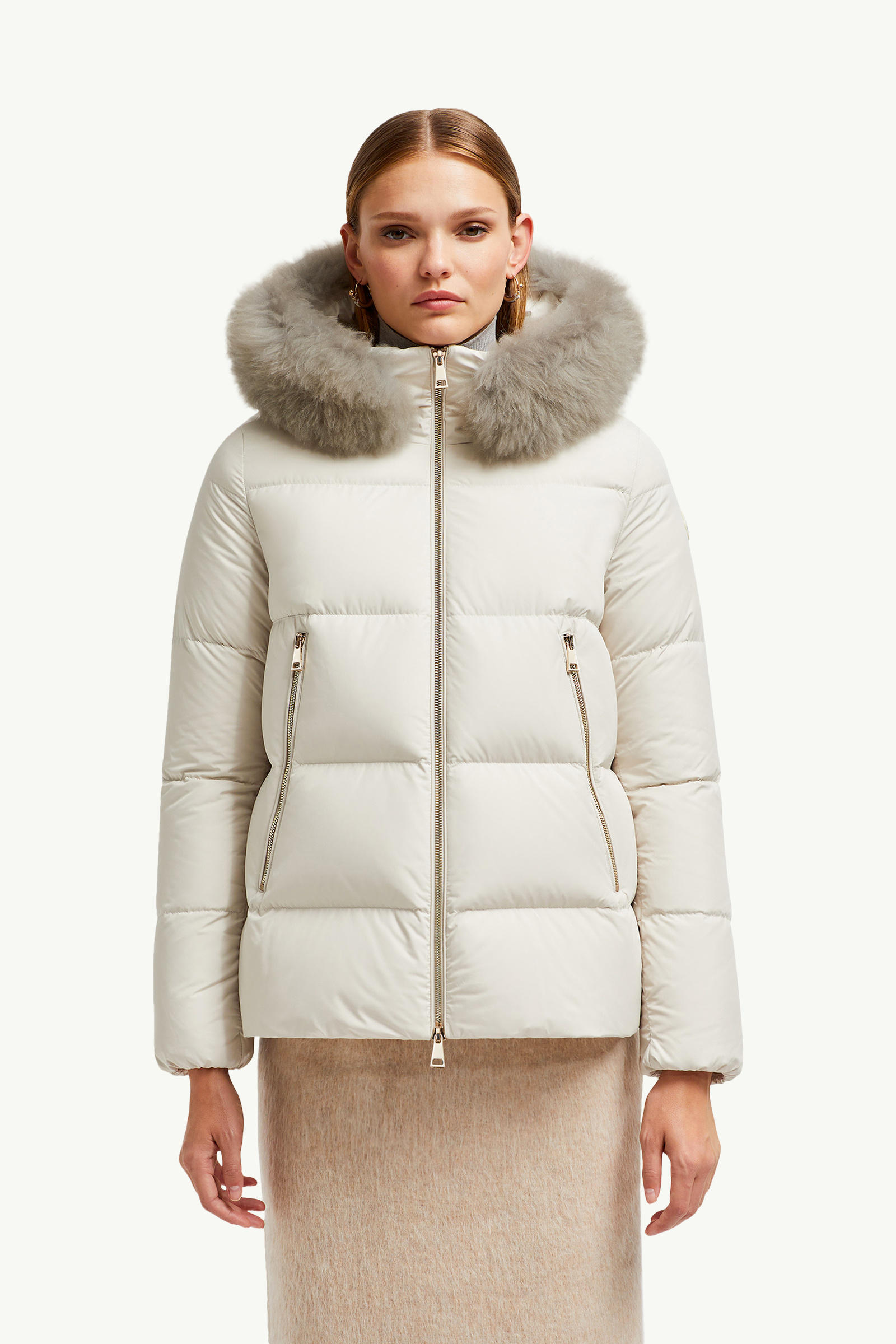 Piumino corto Laichefur con cappuccio e orlo in shearling Donna Bianco Moncler 3