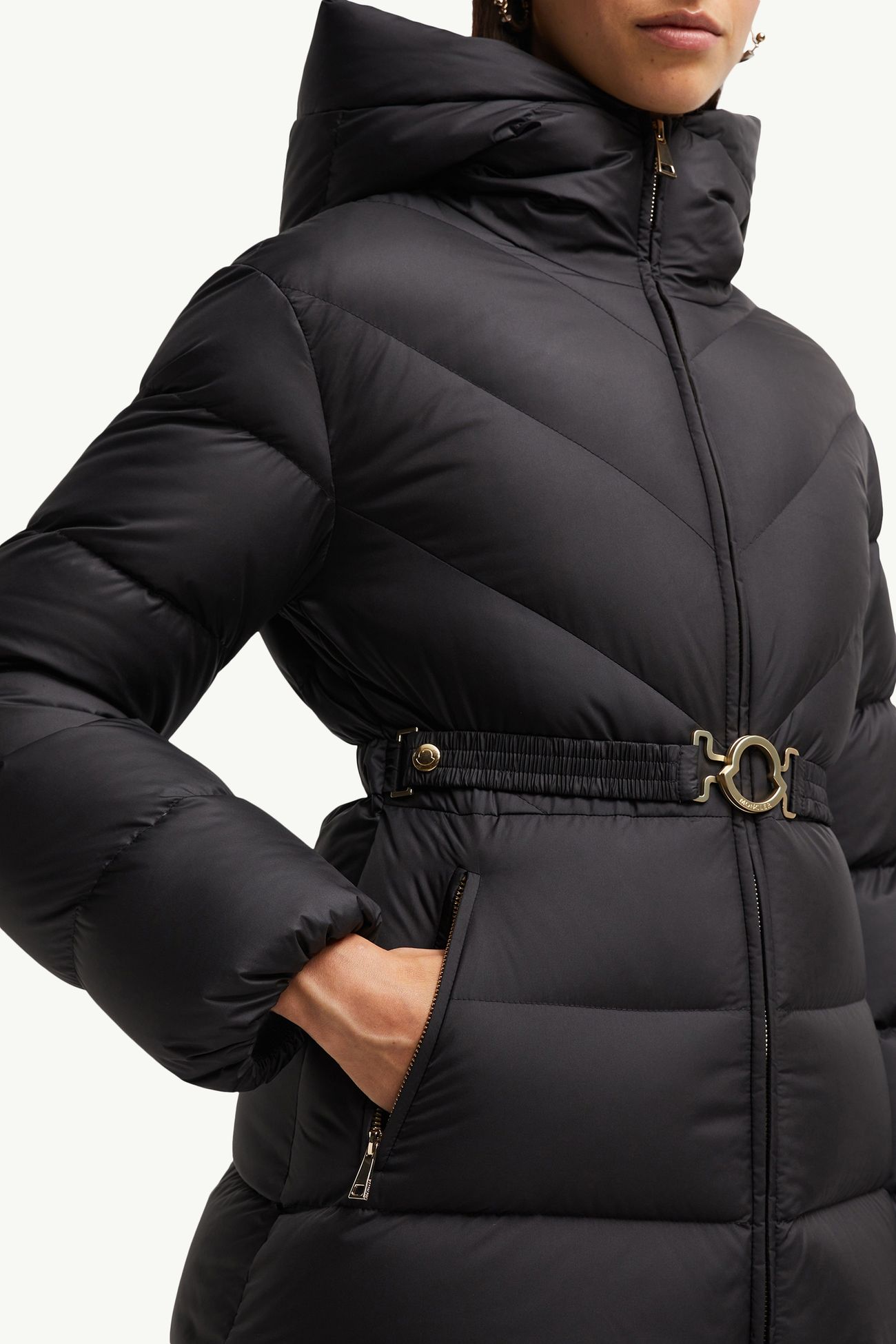 Brosse斜纹绗缝连帽短款羽绒夹克外套 女士 黑色 Moncler 5