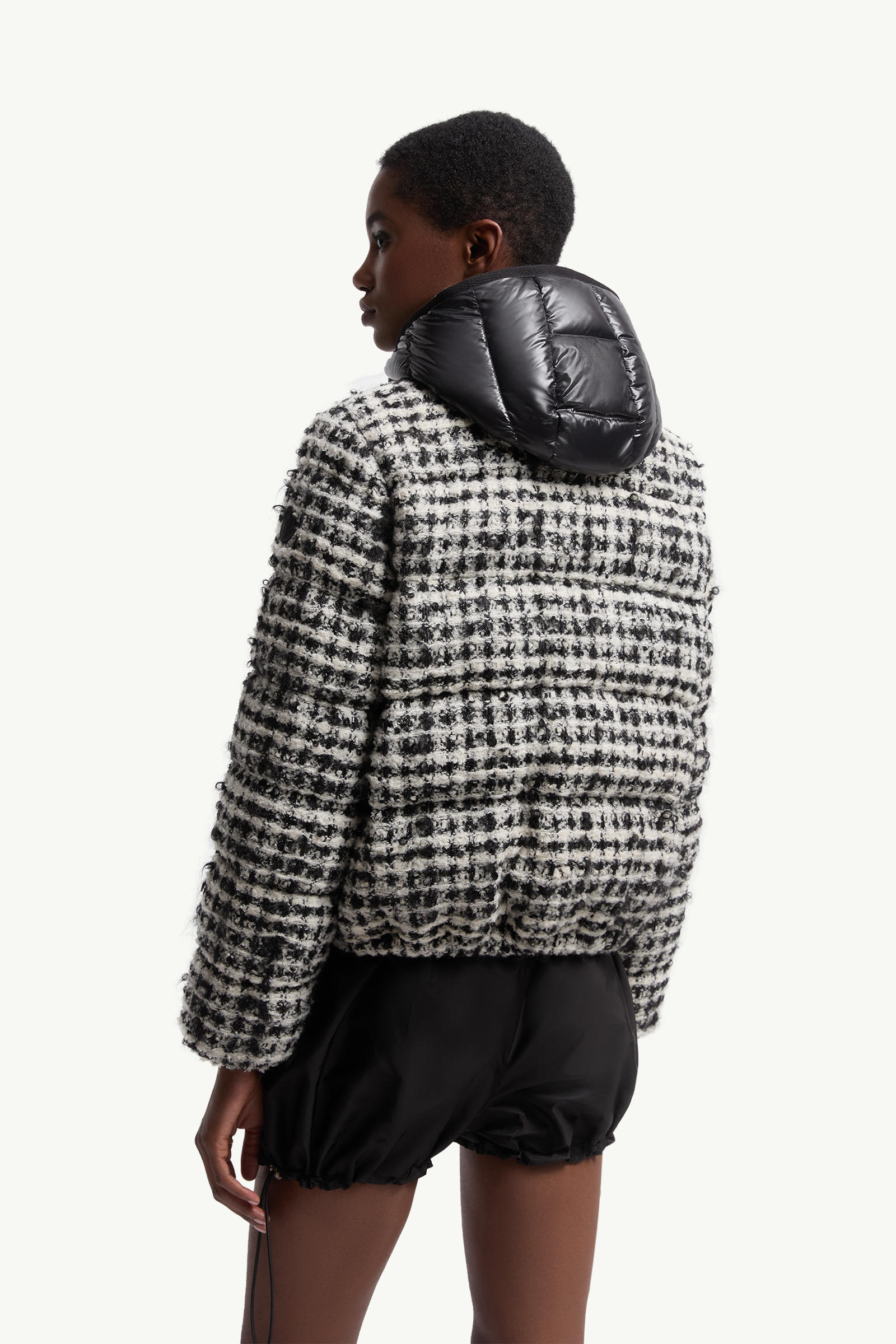 Piumino Corto con Cappuccio in Tweed Andronne Donna Bianco & Nero Moncler 4