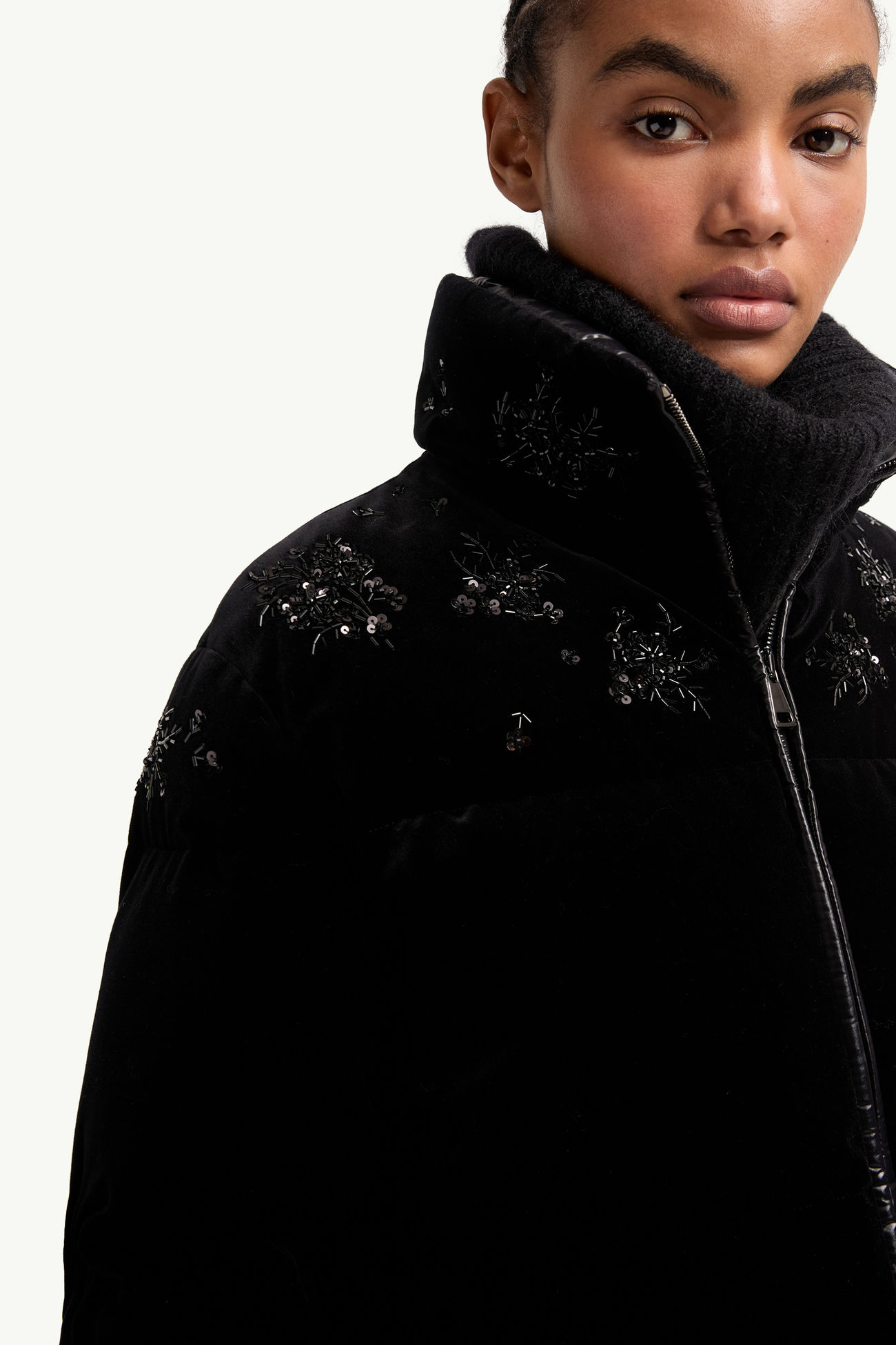 Nelles Sequin-Embroidered Velvet Short Down Jacket Women Black Moncler 6