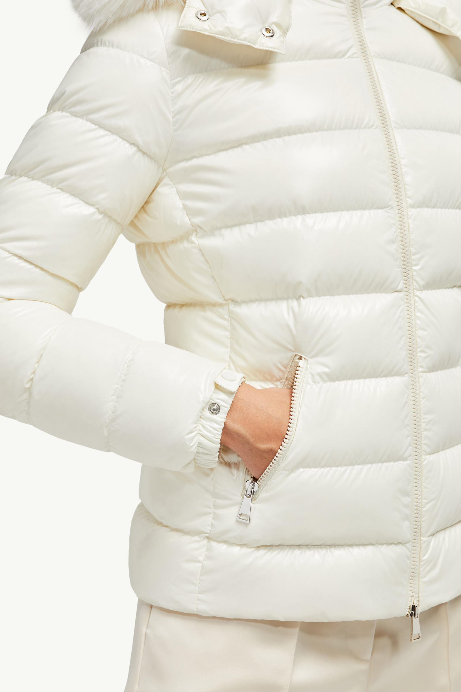 Badyf kurze Daunenjacke mit Kunstfellbesatz und Kapuze Damen Weiß Moncler 5