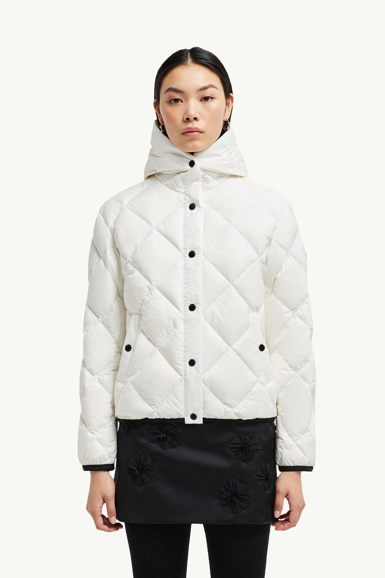 Arvouin rautenförmig gesteppte, kurze Daunenjacke mit Kapuze Weiß Moncler 3