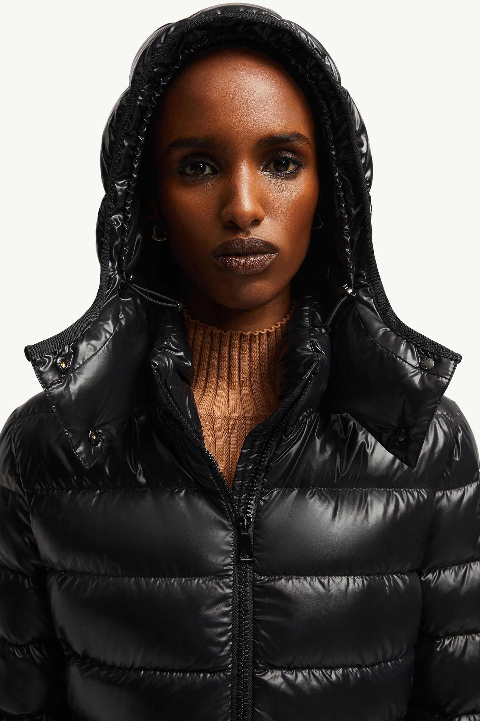 Bady女士连帽短款羽绒夹克外套 女士 黑色 Moncler 6
