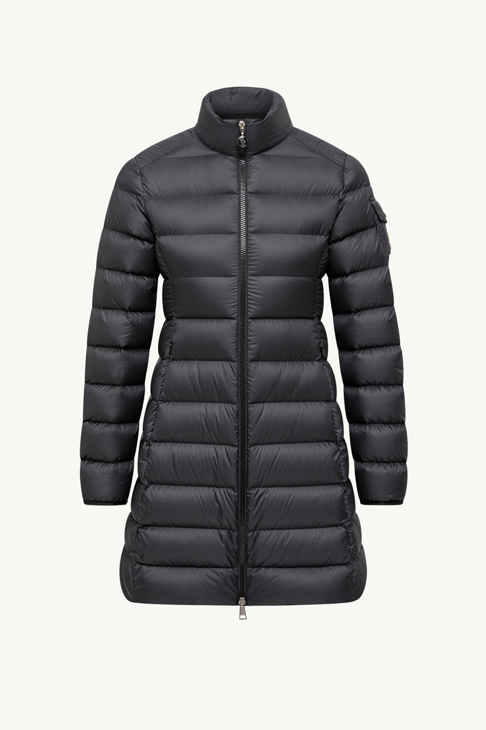https://moncler-cdn.thron.com/api/v1/content-delivery/shares/dpx6uv/contents/K20931C00001596ZR999_F/image/K20931C00001596ZR999_F
