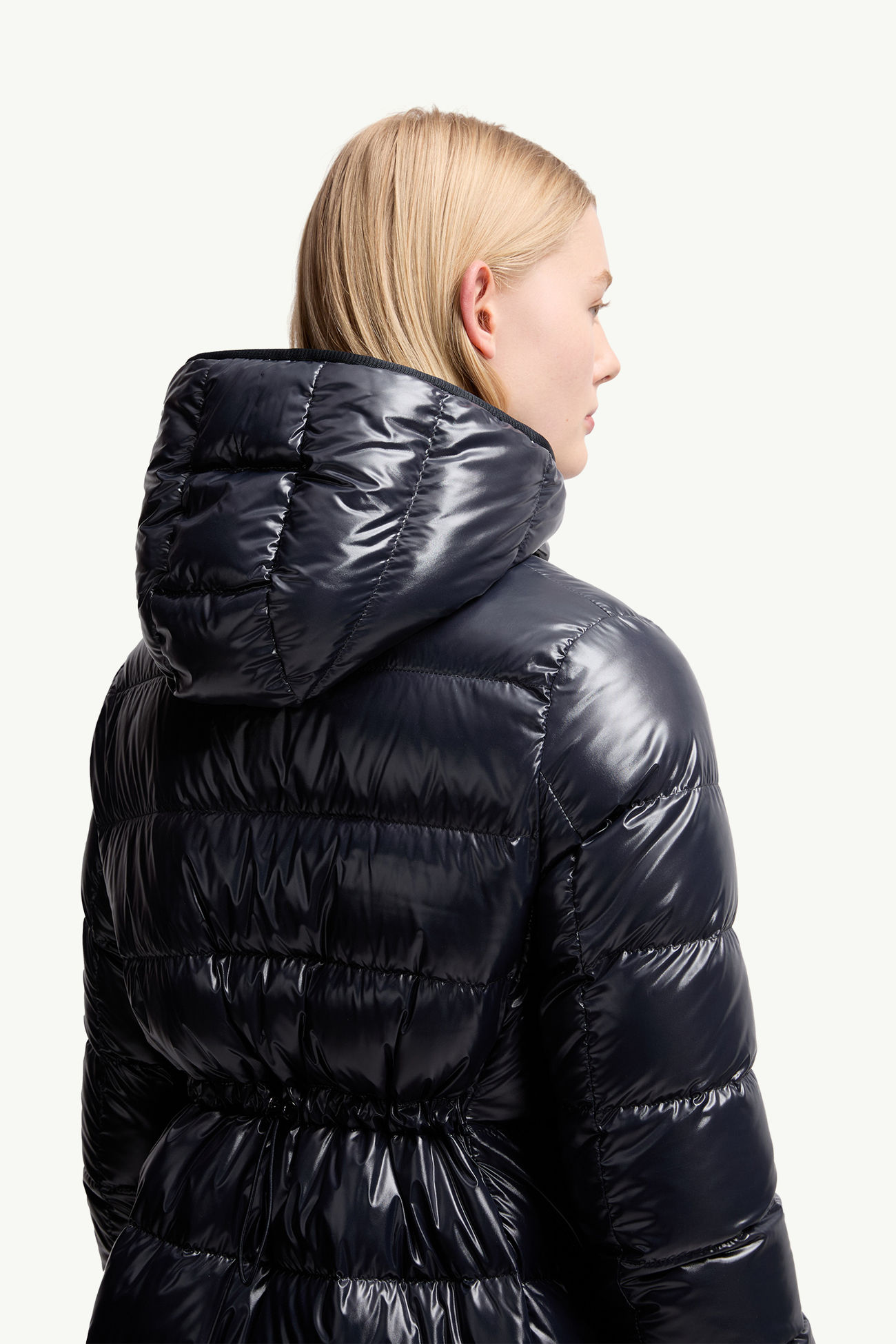 Plumífero de largo medio con capucha Courcelles Mujer Azul marino Moncler 5