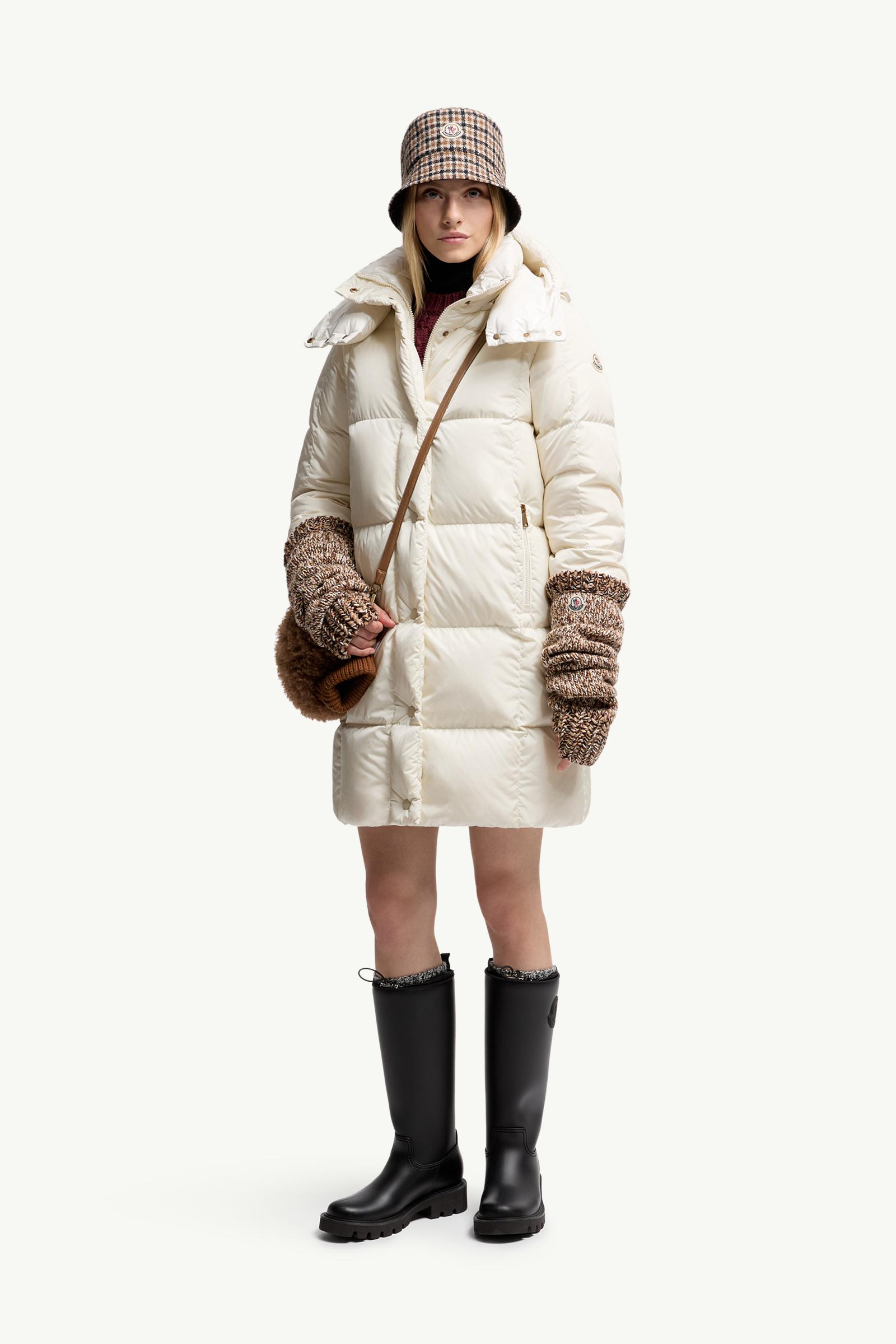 snmama❤︎ MONCLER ベージュ ロングダウンジャケット 新作！【MONCLER】ボエディック ロングダウンジャケット
