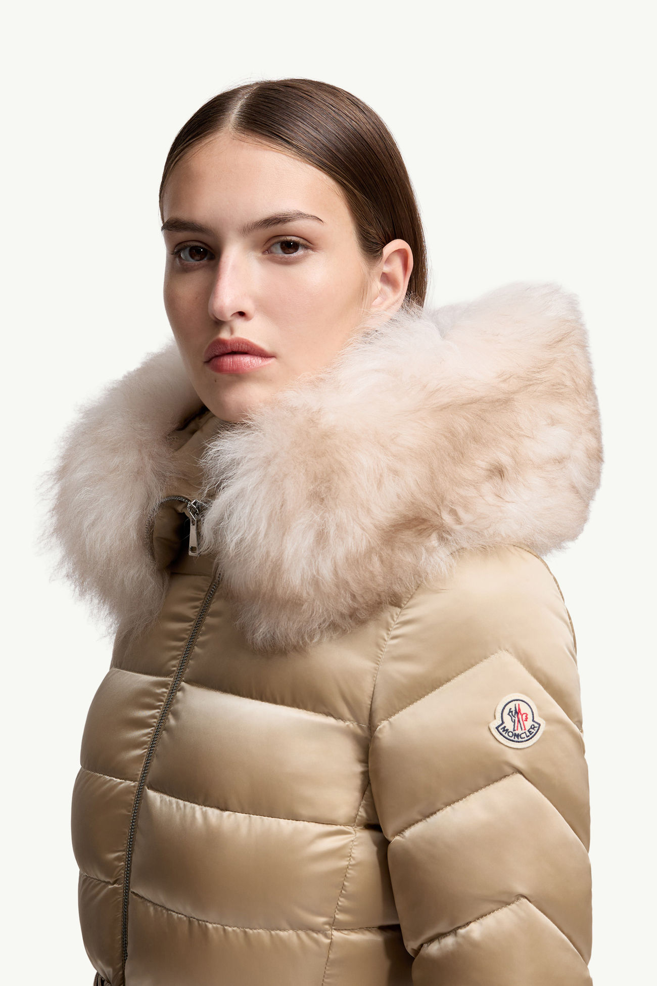 Leersie連帽羔羊毛飾邊長身羽絨外套 女士 米色 Moncler 1