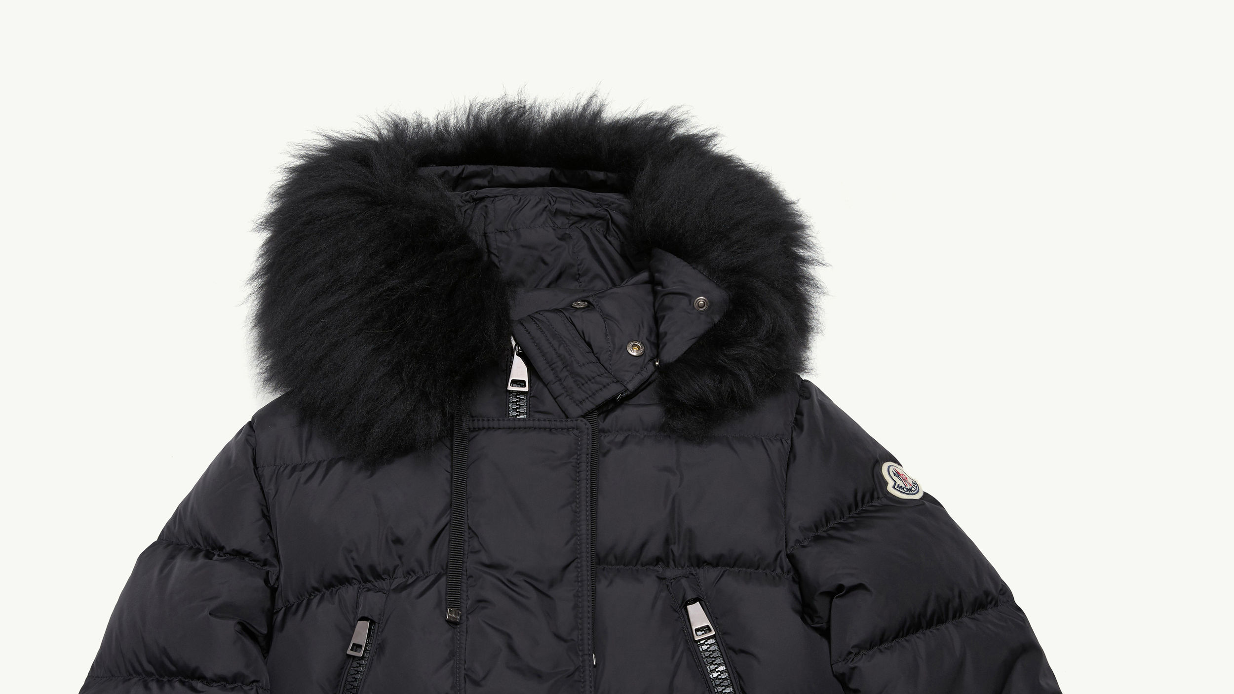 Slide 1 - product.feature.detachablefur.title