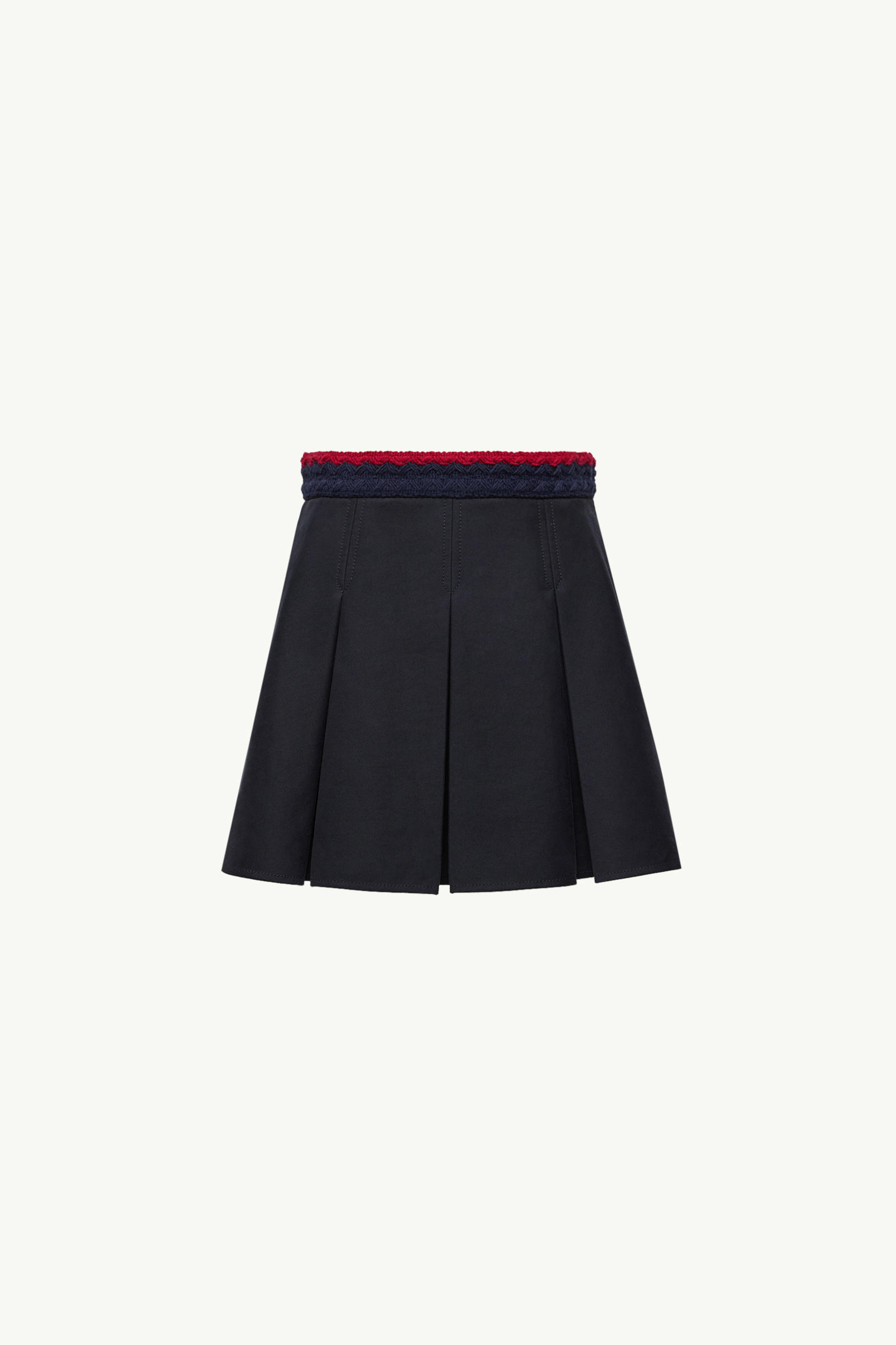 https://moncler-cdn.thron.com/api/v1/content-delivery/shares/dpx6uv/contents/K20932D00004598OP778_F/image/K20932D00004598OP778_F