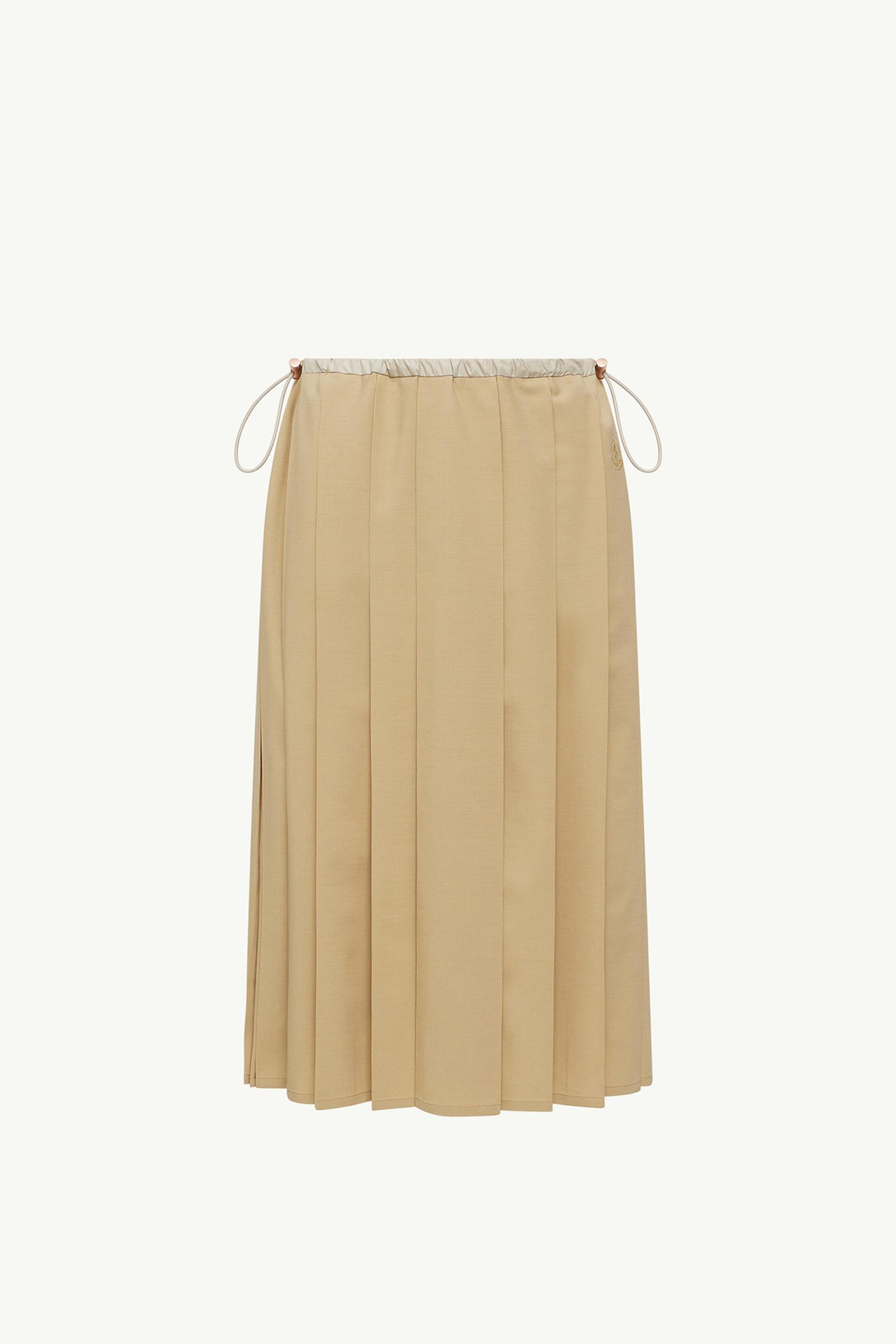 Pleated Midi Skirt_findInBoutique_image