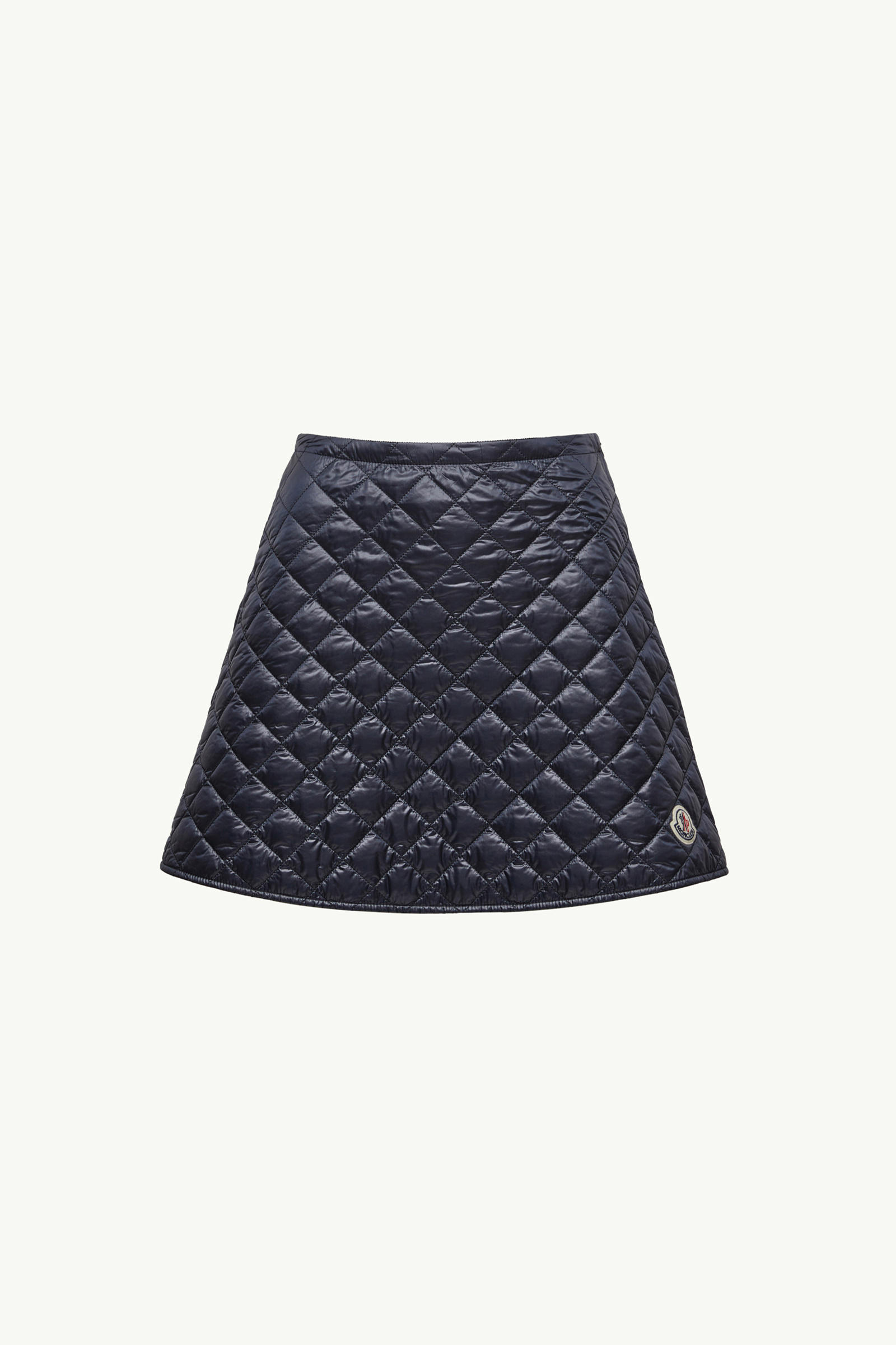 https://moncler-cdn.thron.com/api/v1/content-delivery/shares/dpx6uv/contents/K20932D00014788RA778_F/image/K20932D00014788RA778_F