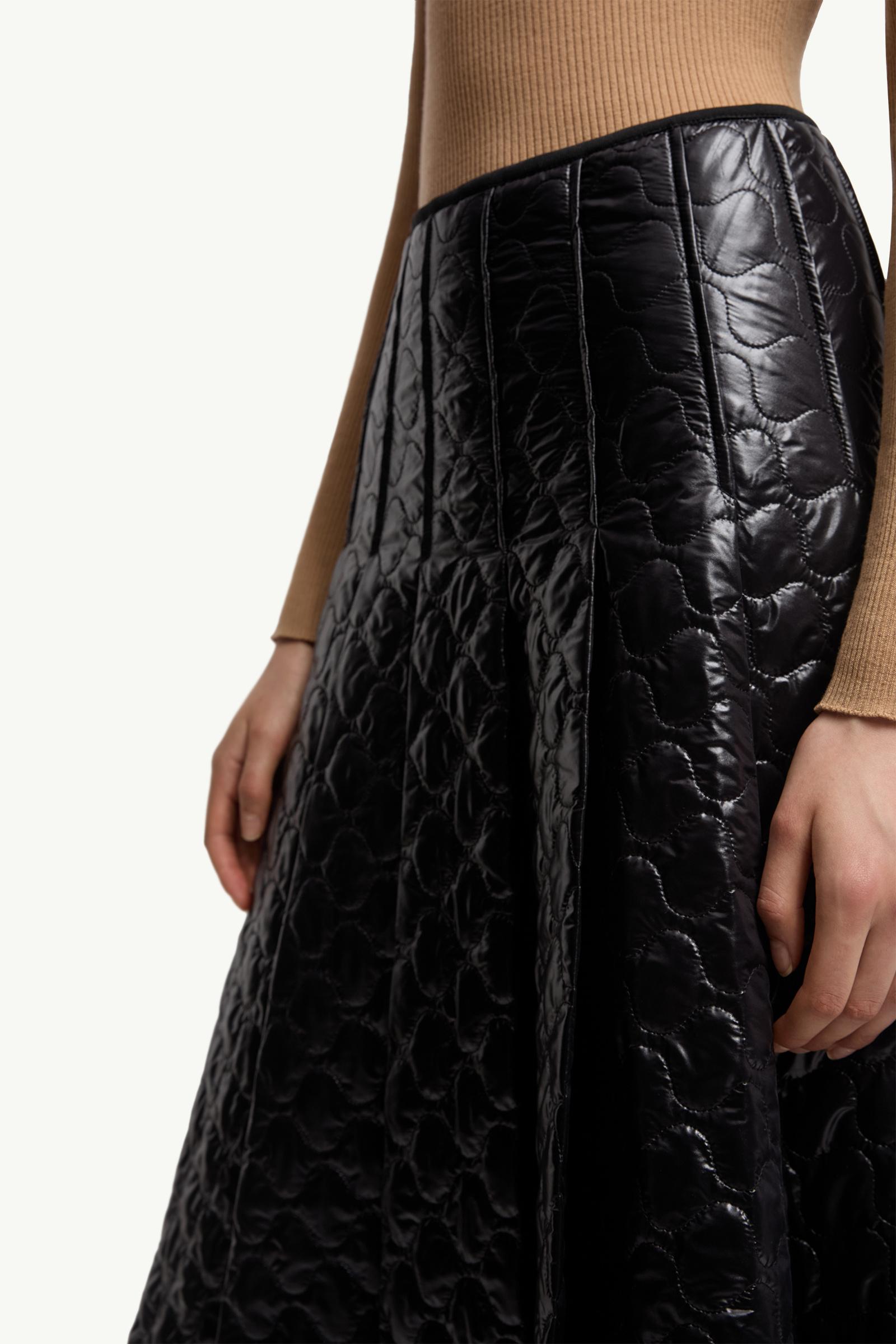 スカート MONCLER BLACK SKIRT ブラック スカート : スカート 向けの レディース | モンクレール