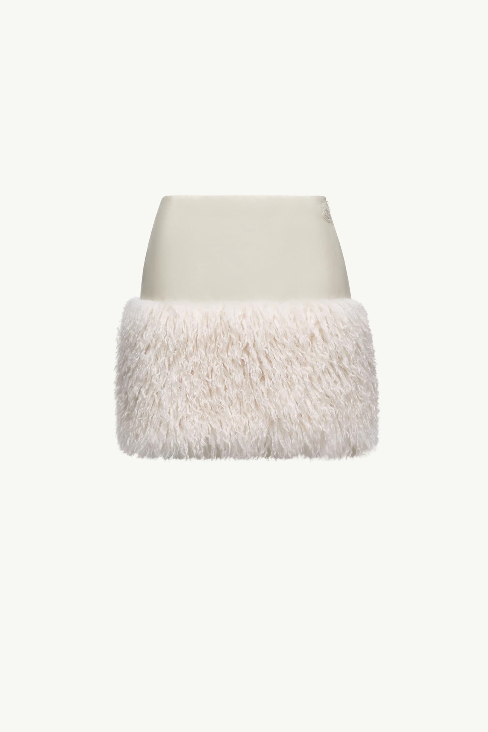 Teddy-Trimmed Mini Skirt_findInBoutique_image