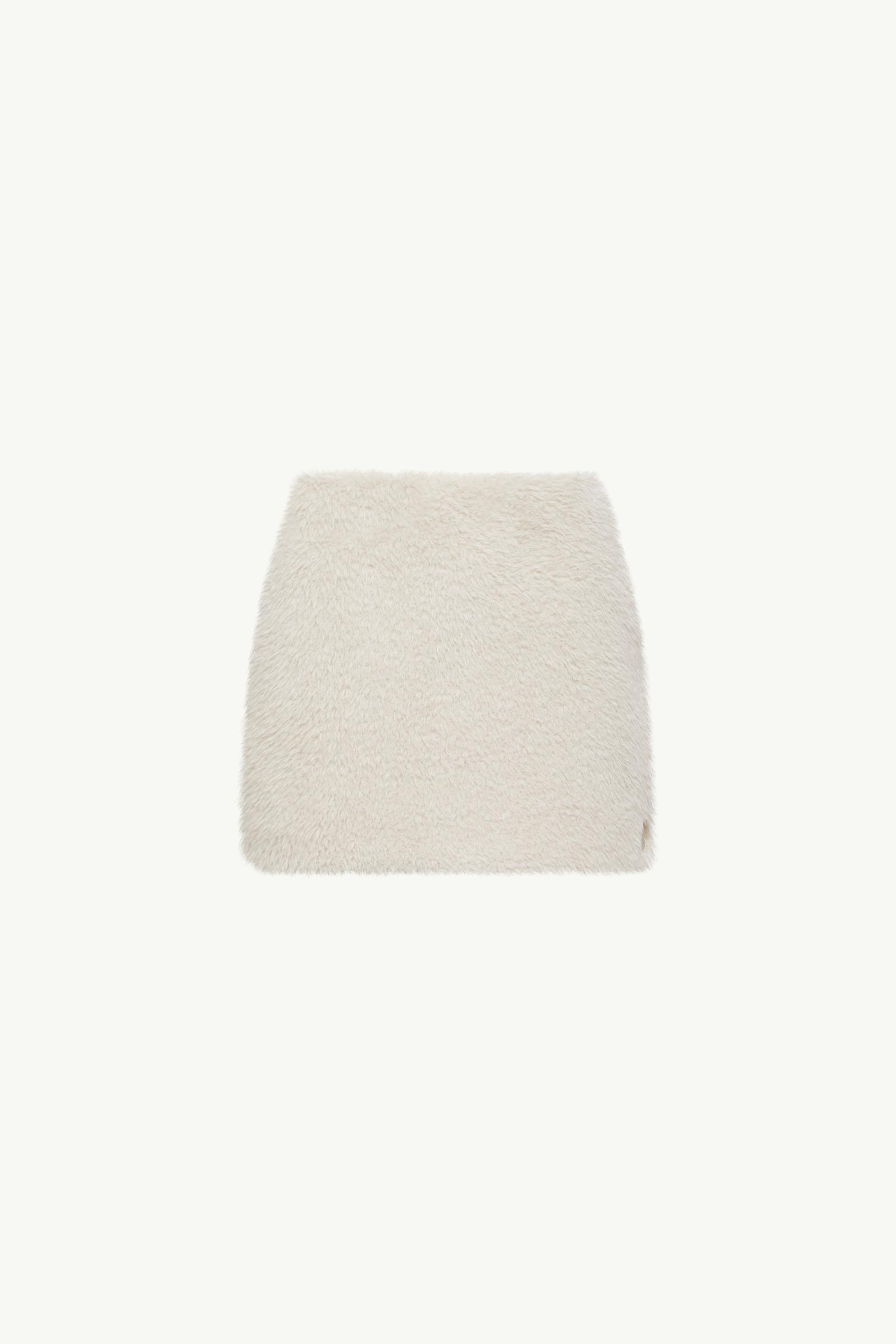 Teddy Mini Skirt_findInBoutique_image