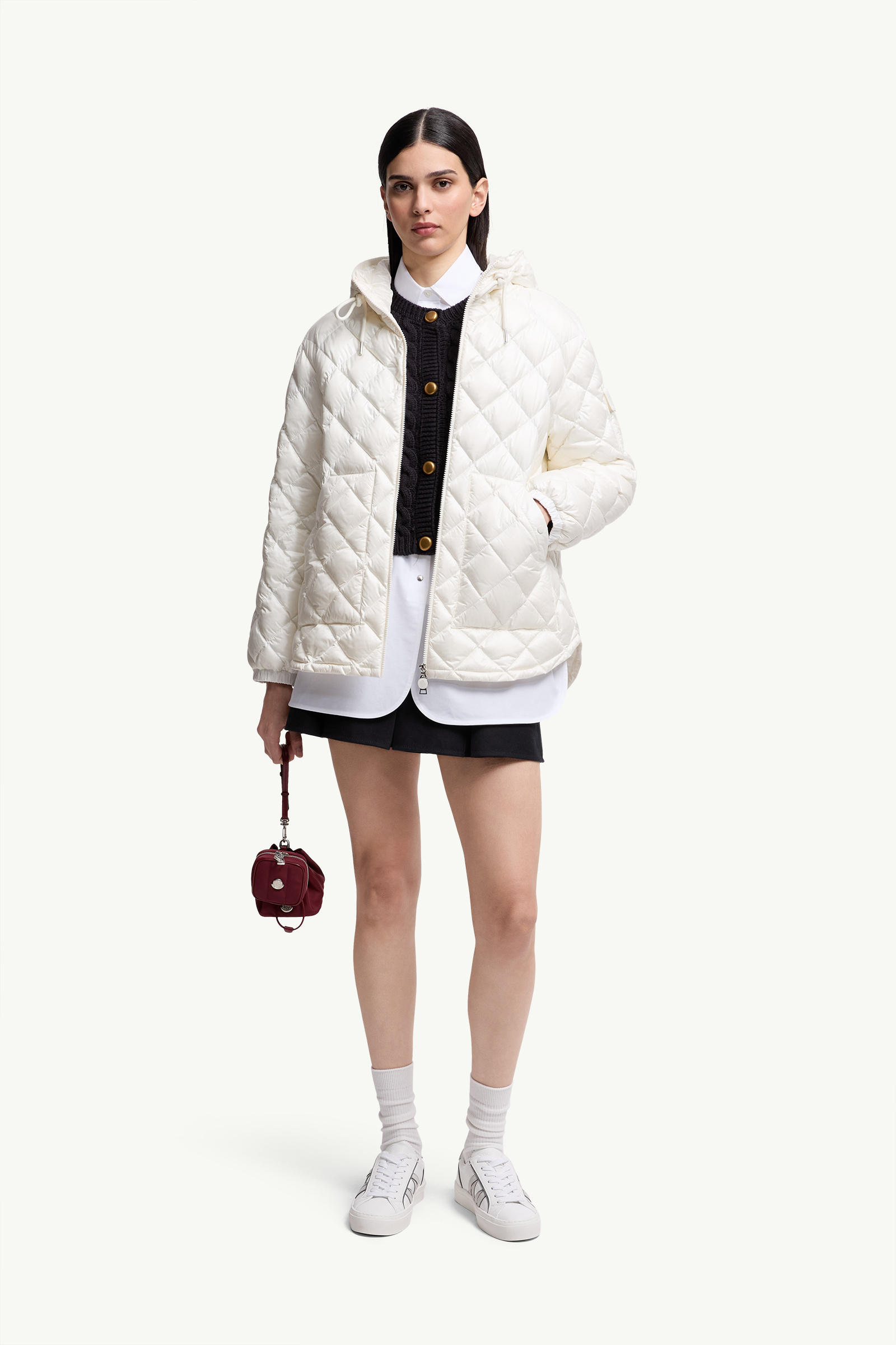 Rautenförmig gesteppte kurze Daunenjacke mit Kapuze Damen Weiß Moncler 0