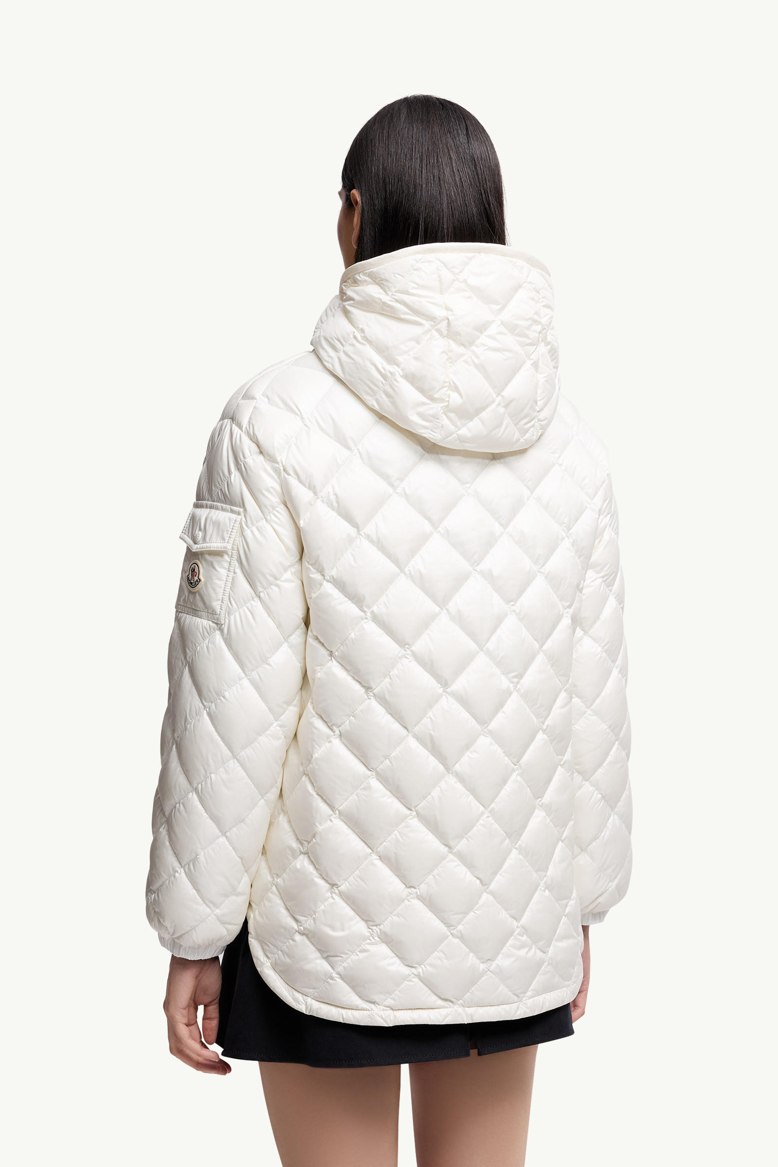 Rautenförmig gesteppte kurze Daunenjacke mit Kapuze Damen Weiß Moncler 4