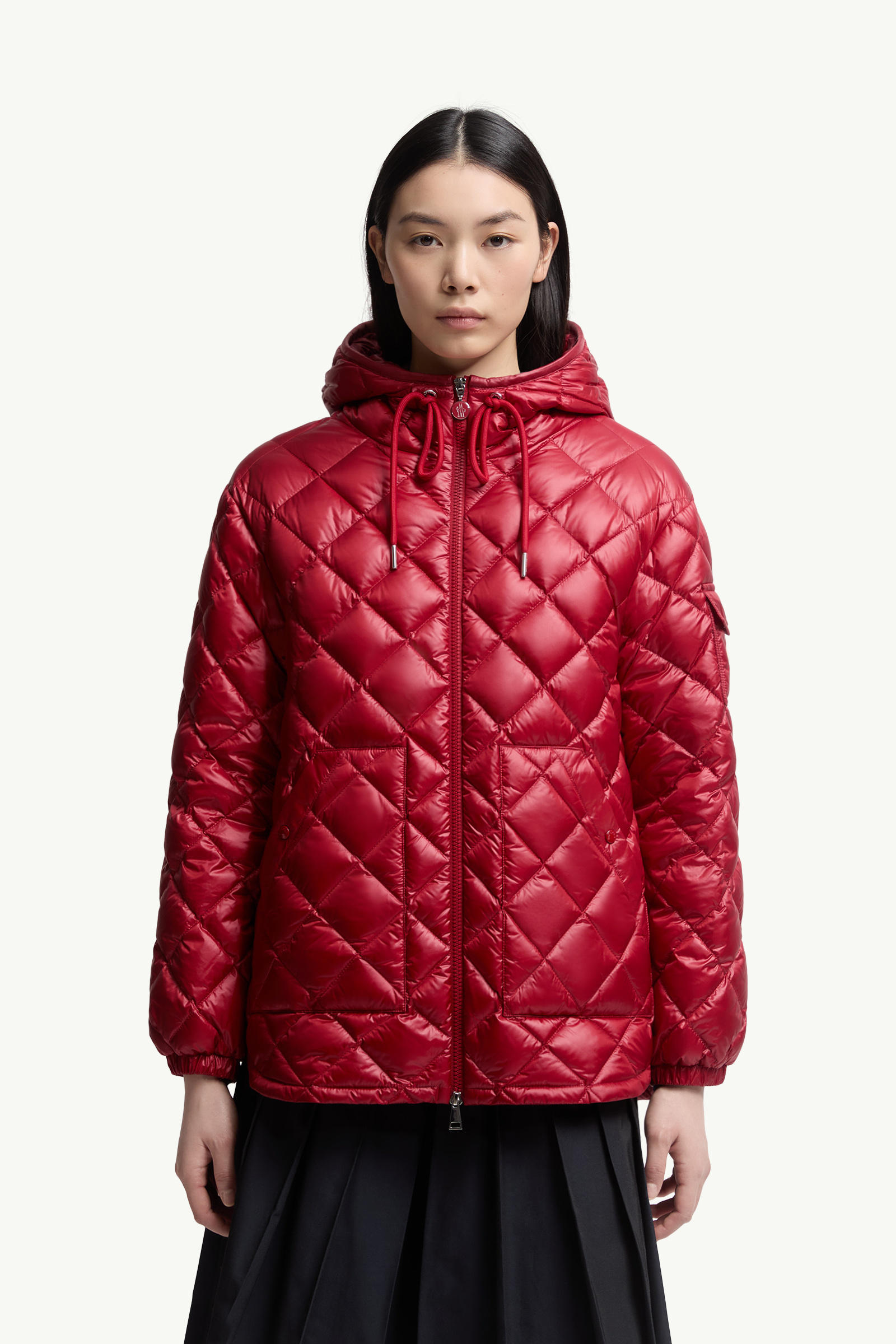 Diamond-Quilted Hooded Short Down Jacket Women Red Moncler 3