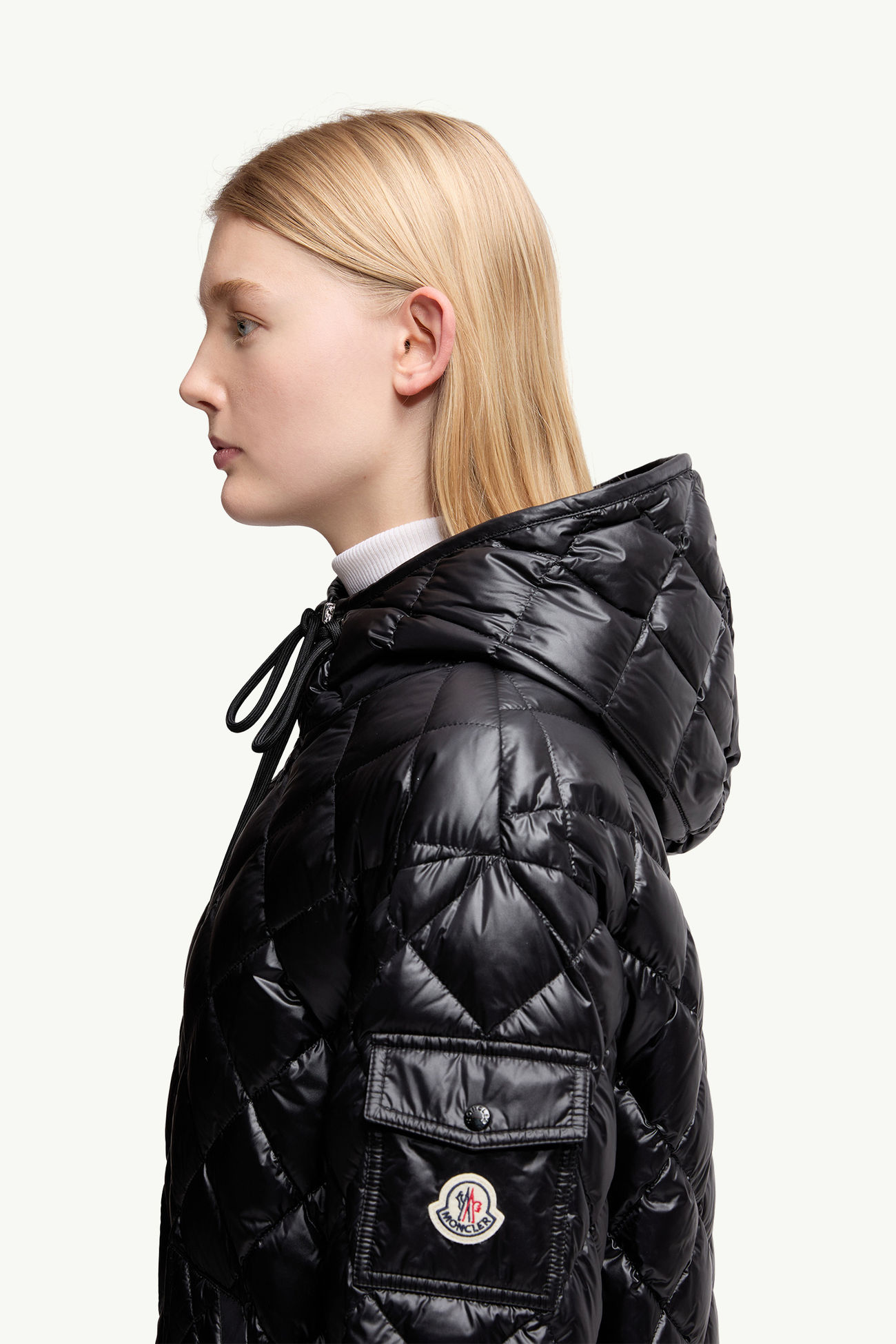 菱形絎縫連帽短身羽絨外套 女士 黑色 Moncler 1