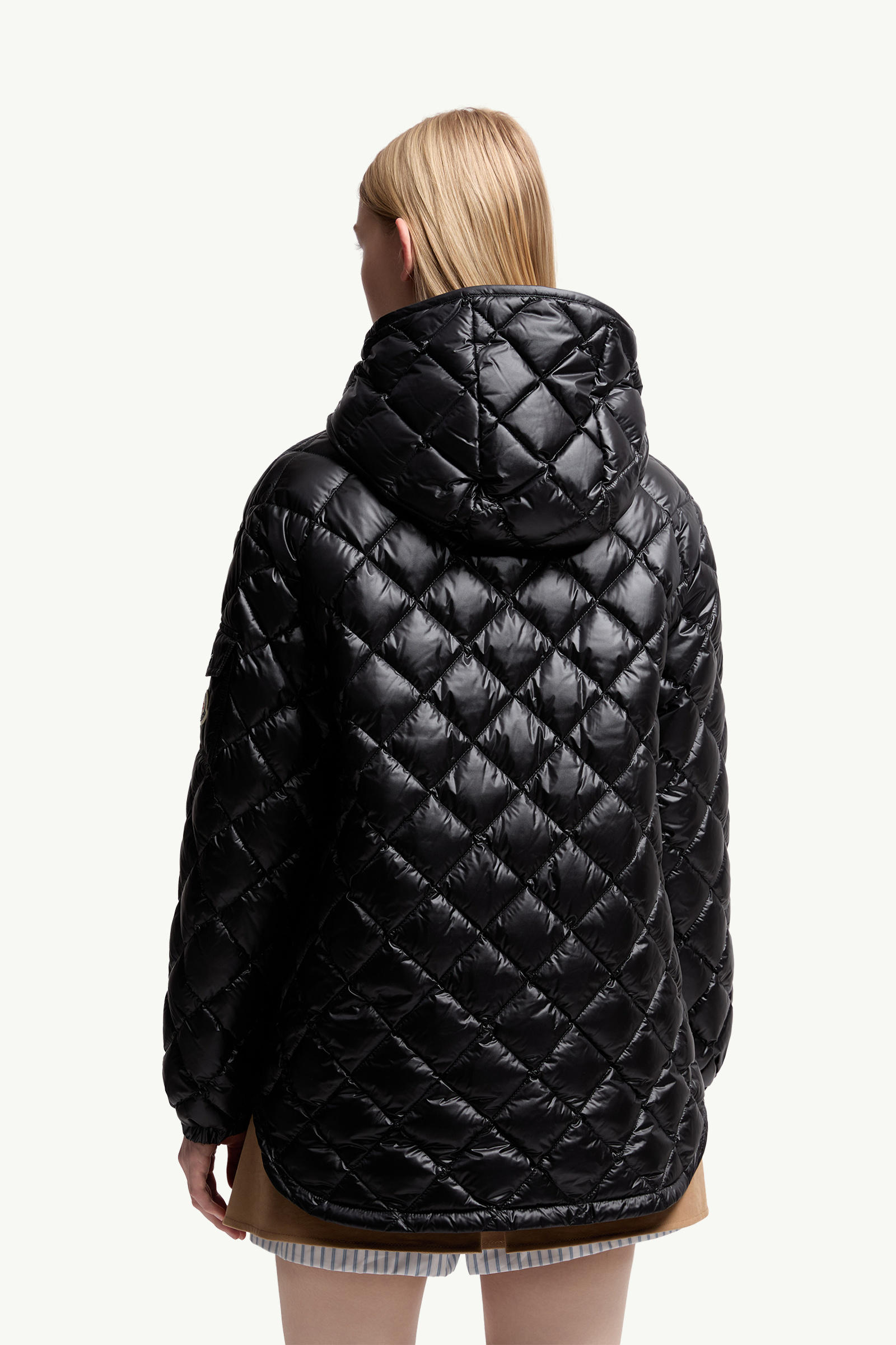 Diamond-Quilted Hooded Short Down Jacket Women Black Moncler 4