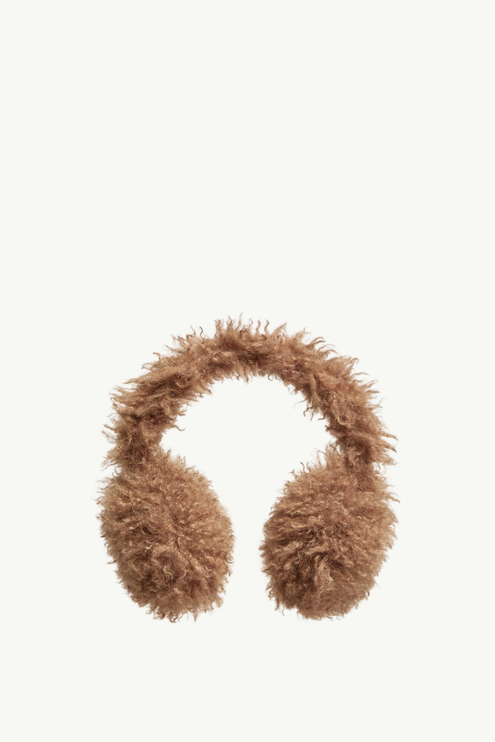 Padded Teddy Ear Muffs_findInBoutique_image