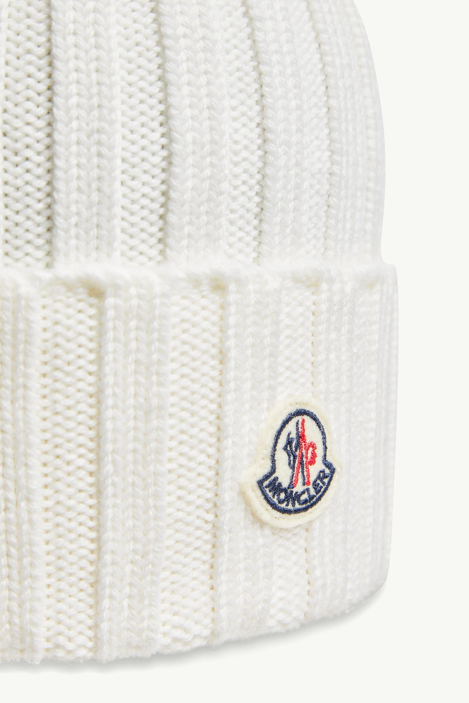 MONCLER ホワイトニット帽 ‼️ICE‼️ White Wool Beanie with Faux Fur Pom Pom - Hats & Beanies for Women