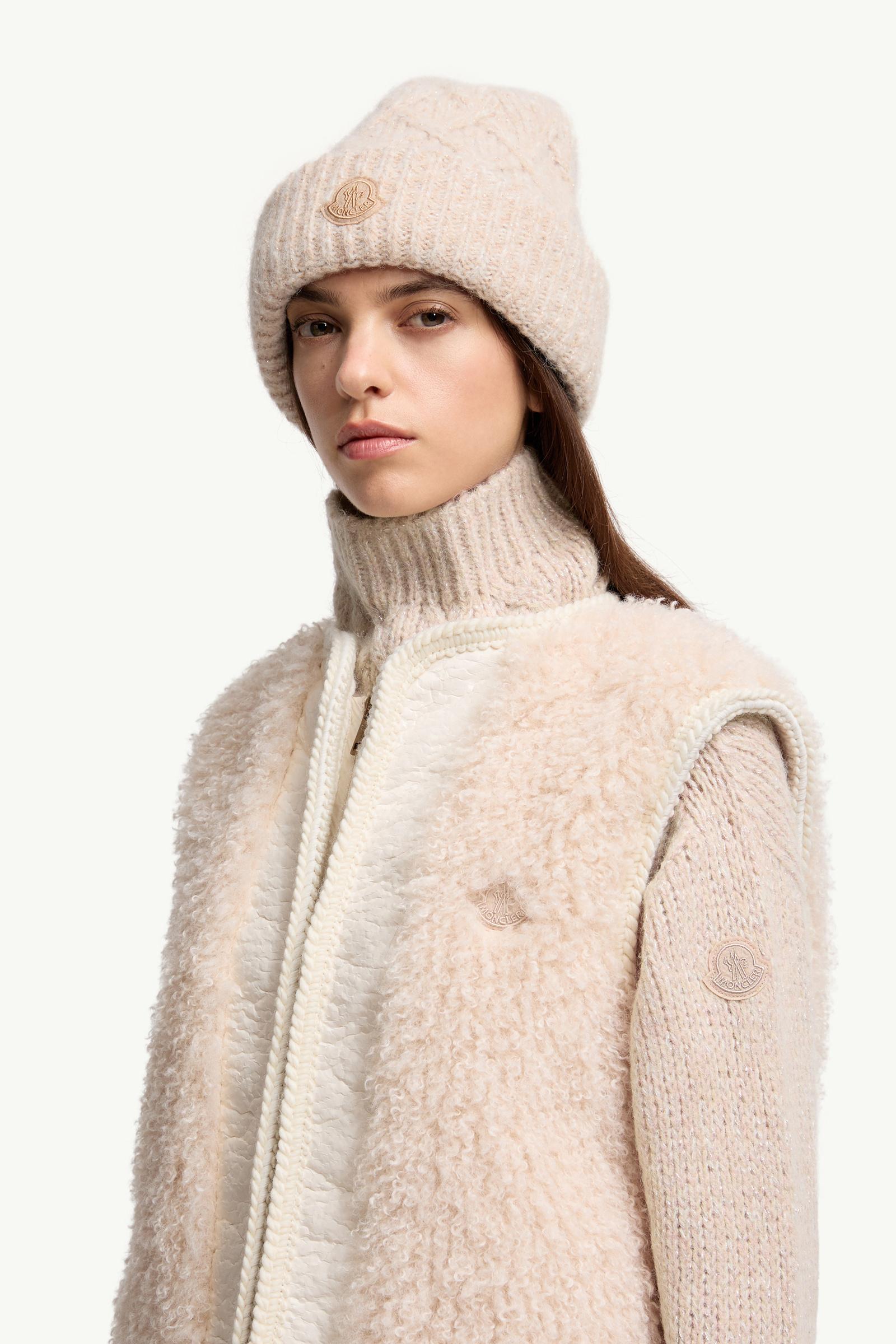 MONCLER ベージュ ニットキャップ Mサイズ 収納袋付き 【公式通販】