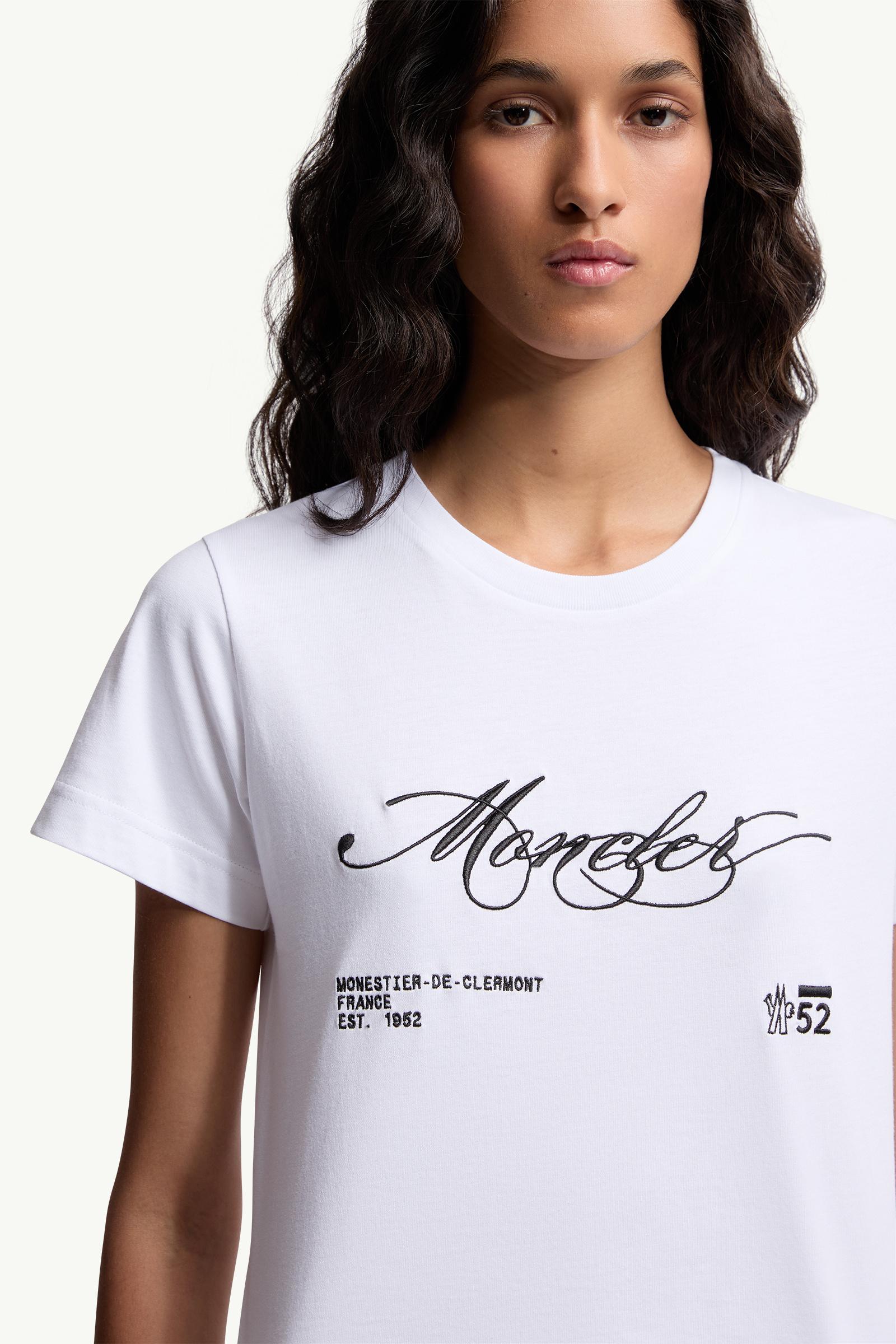 【関税＆送料込み】Moncler Embroidered Cursive Logo Cotton White Embroidered Cursive Logo Cotton T-Shirt - Tops & T