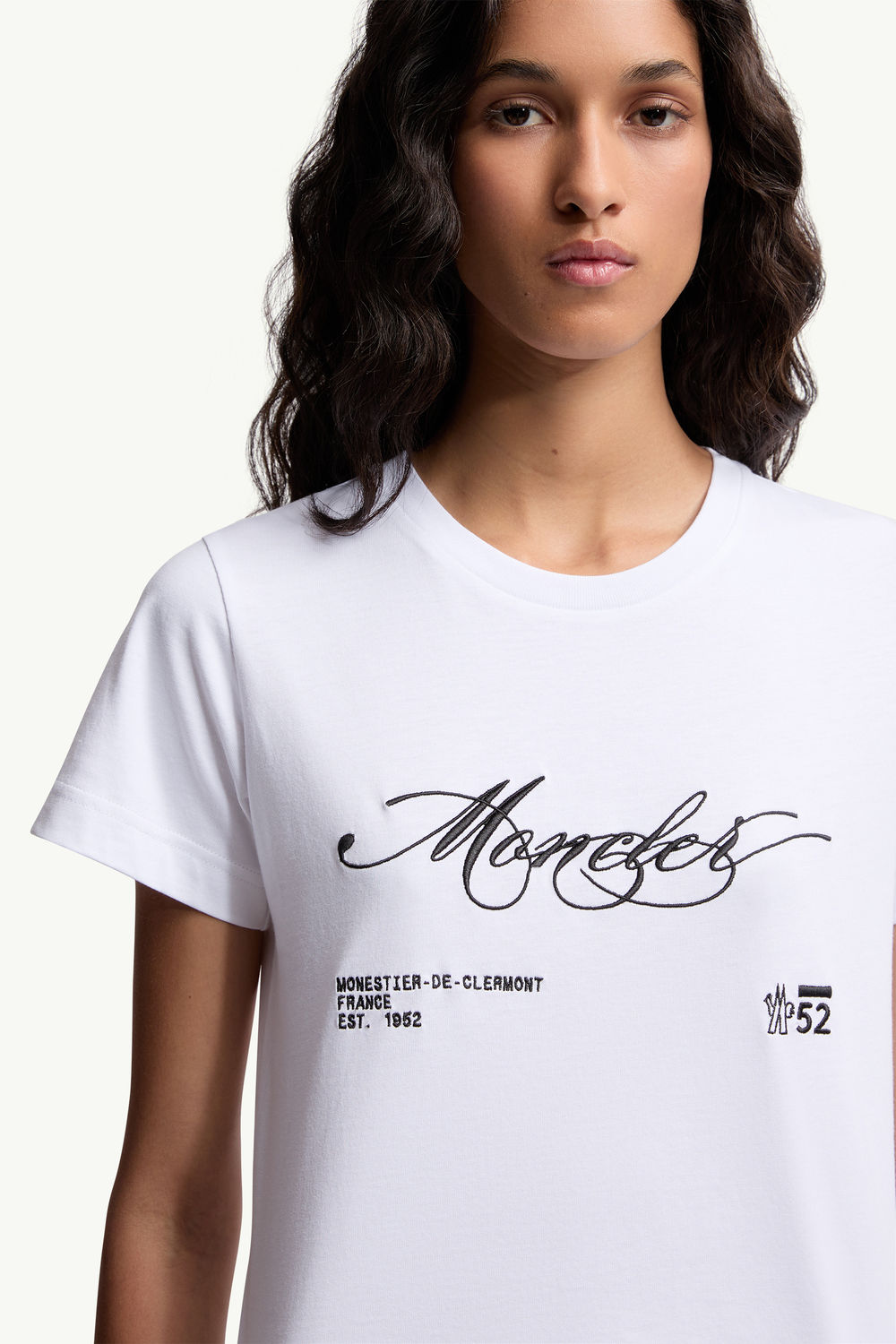 Embroidered Cursive Logo Cotton T-Shirt Women White Moncler 5