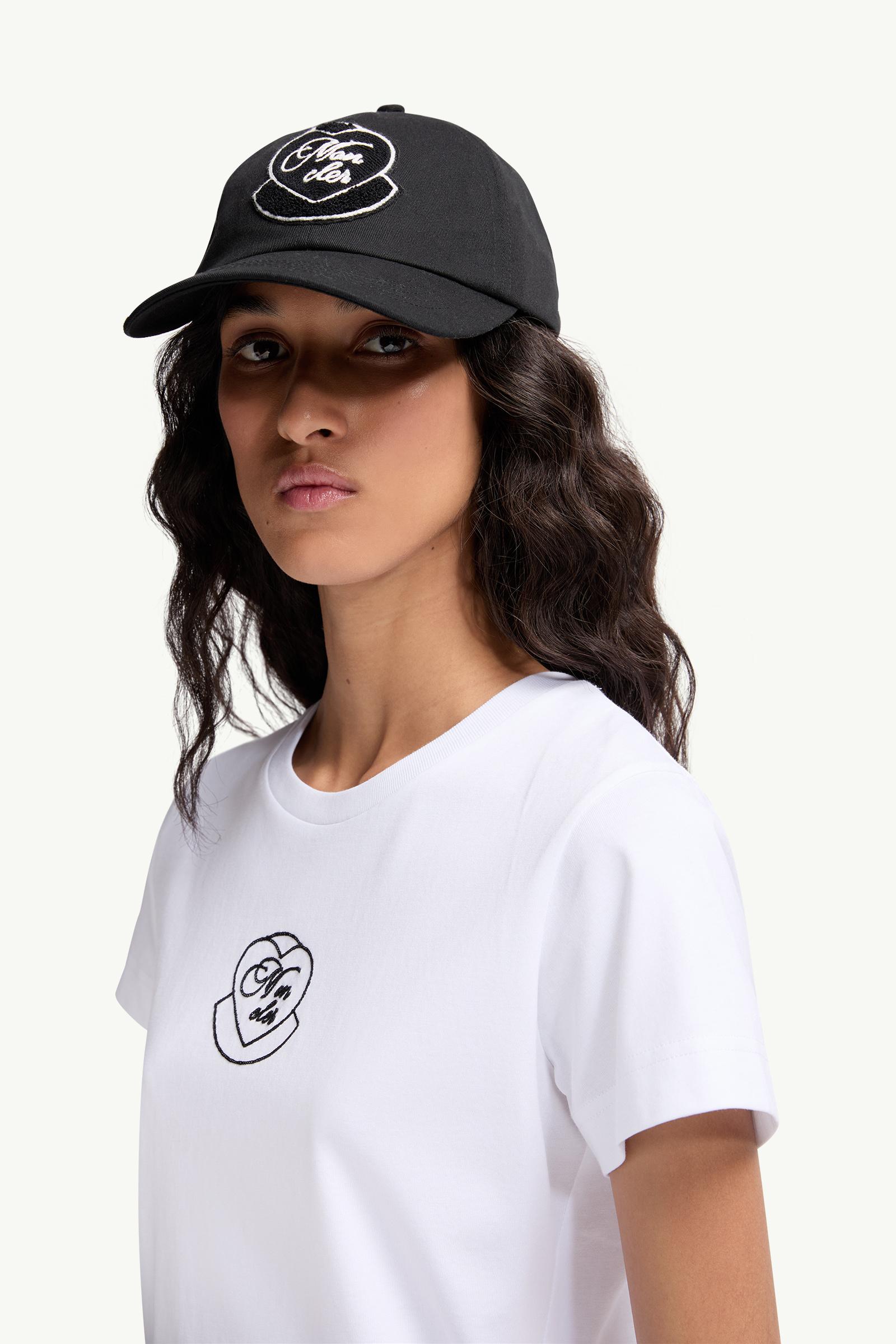 Embroidered Heart Logo Cotton T-Shirt Women White Moncler 1