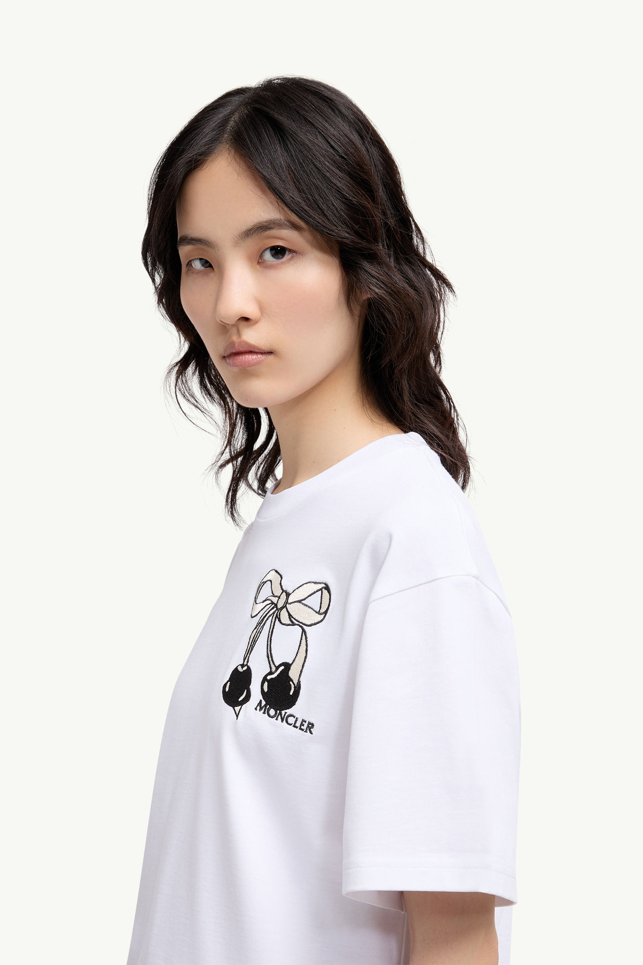 T-Shirt aus Baumwolle mit Kirsch-Logostickerei Damen Weiß Moncler 1