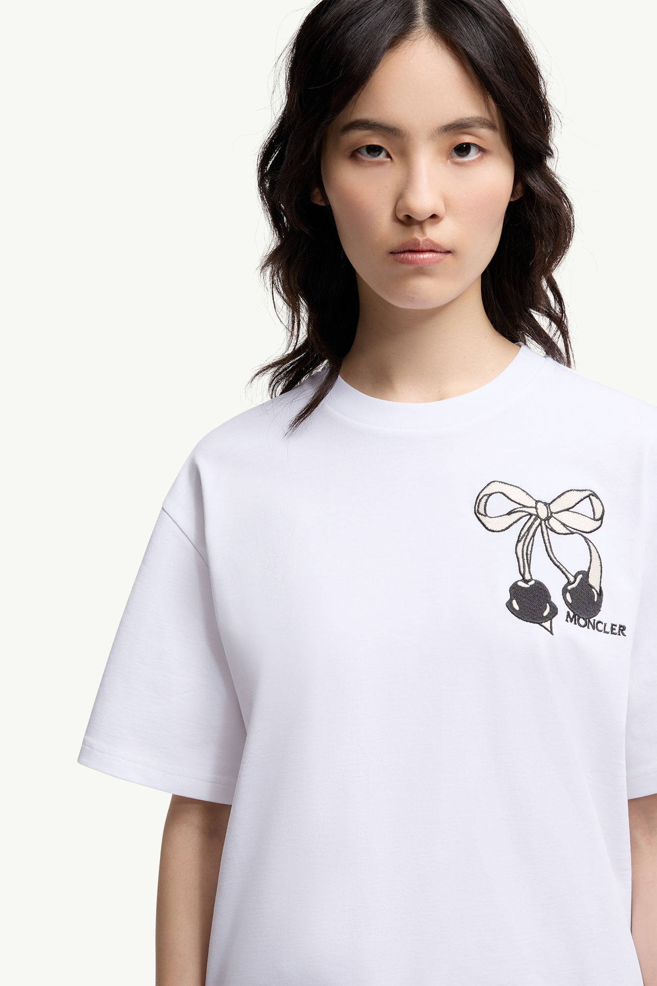 T-Shirt aus Baumwolle mit Kirsch-Logostickerei Damen Weiß Moncler 5