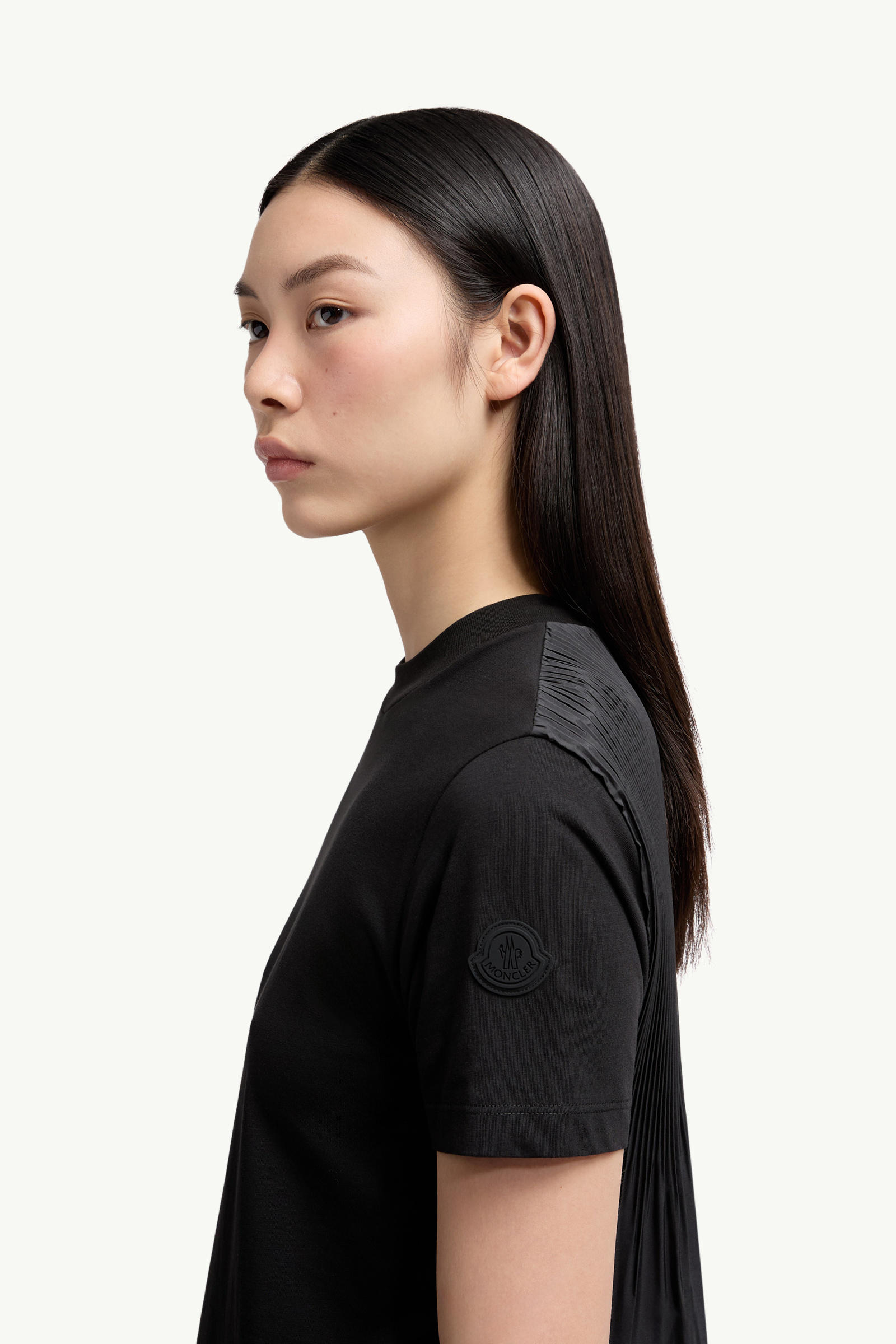 Pleated Back Cotton T-Shirt Women Black Moncler 1