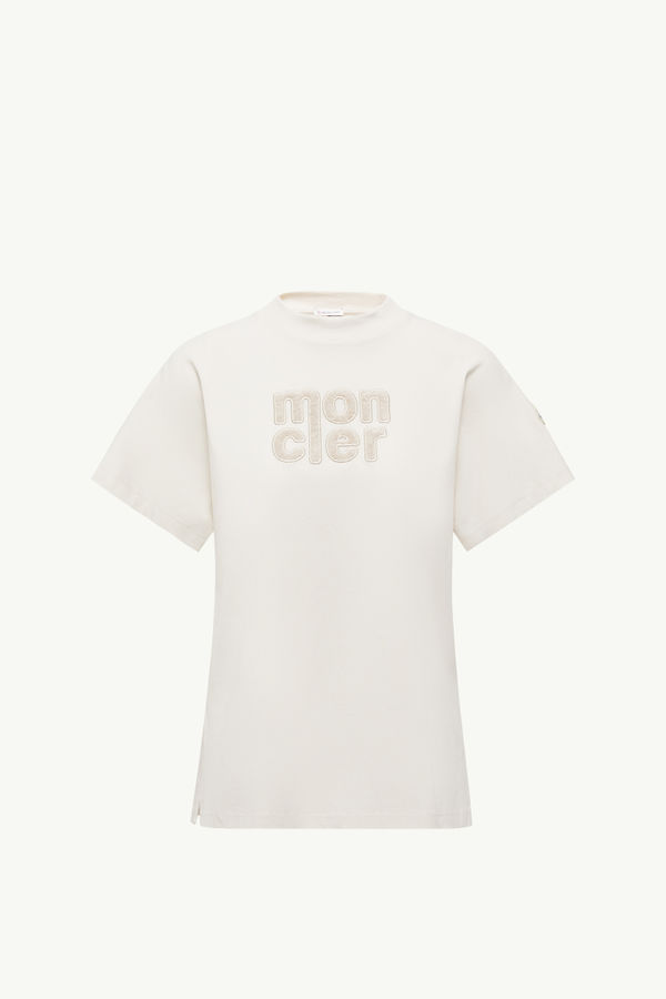 https://moncler-cdn.thron.com/api/v1/content-delivery/shares/dpx6uv/contents/K20938C0002889AUO036_F/image/K20938C0002889AUO036_F