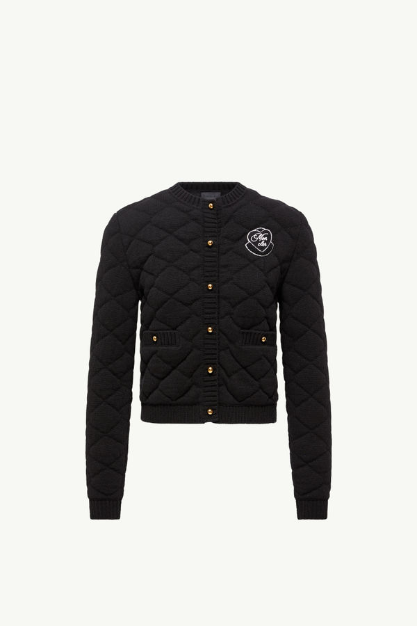https://moncler-cdn.thron.com/api/v1/content-delivery/shares/dpx6uv/contents/K20939B00012M7324999_F/image/K20939B00012M7324999_F