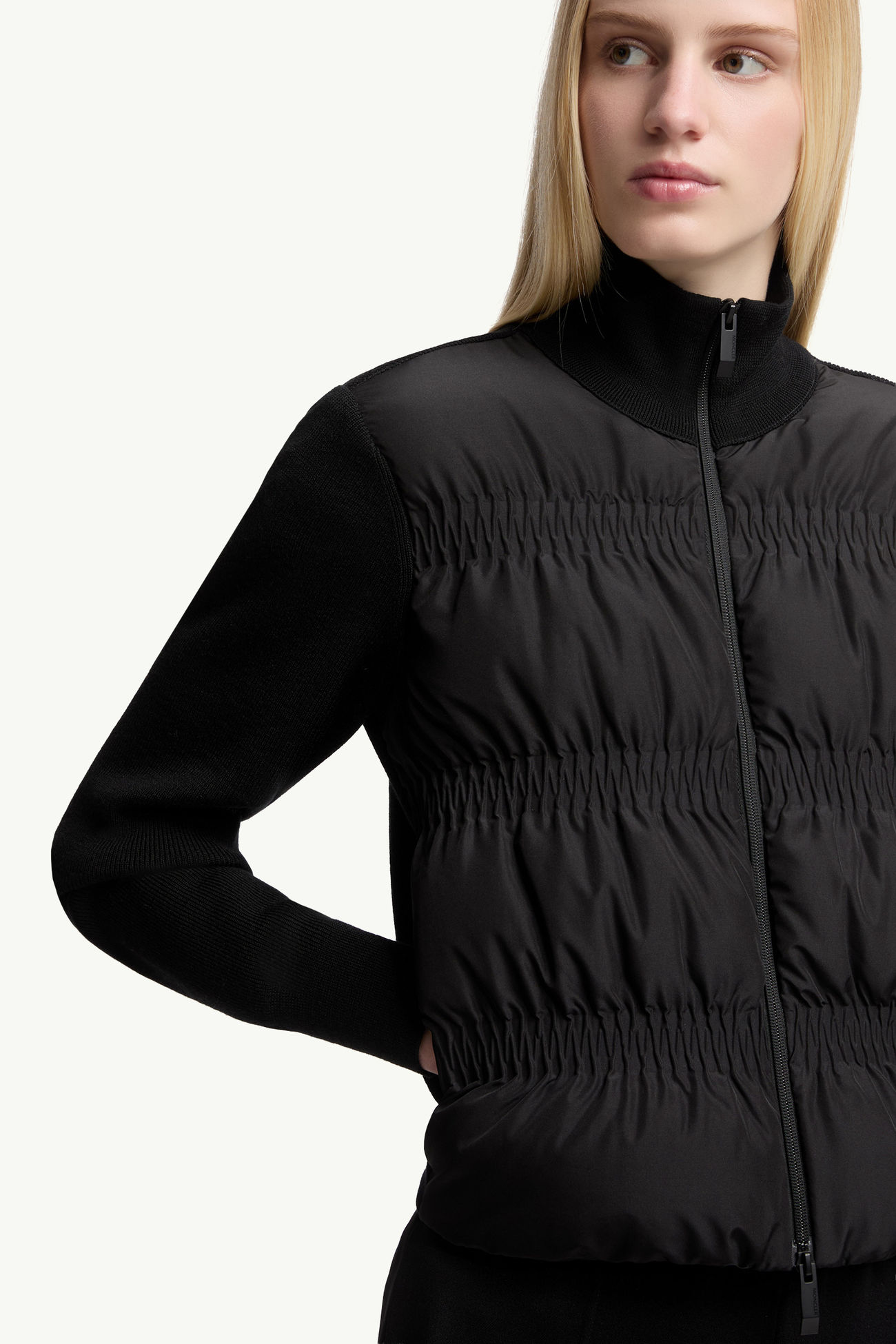 Cardigan zippé matelassé en laine Femmes Noir Moncler 5