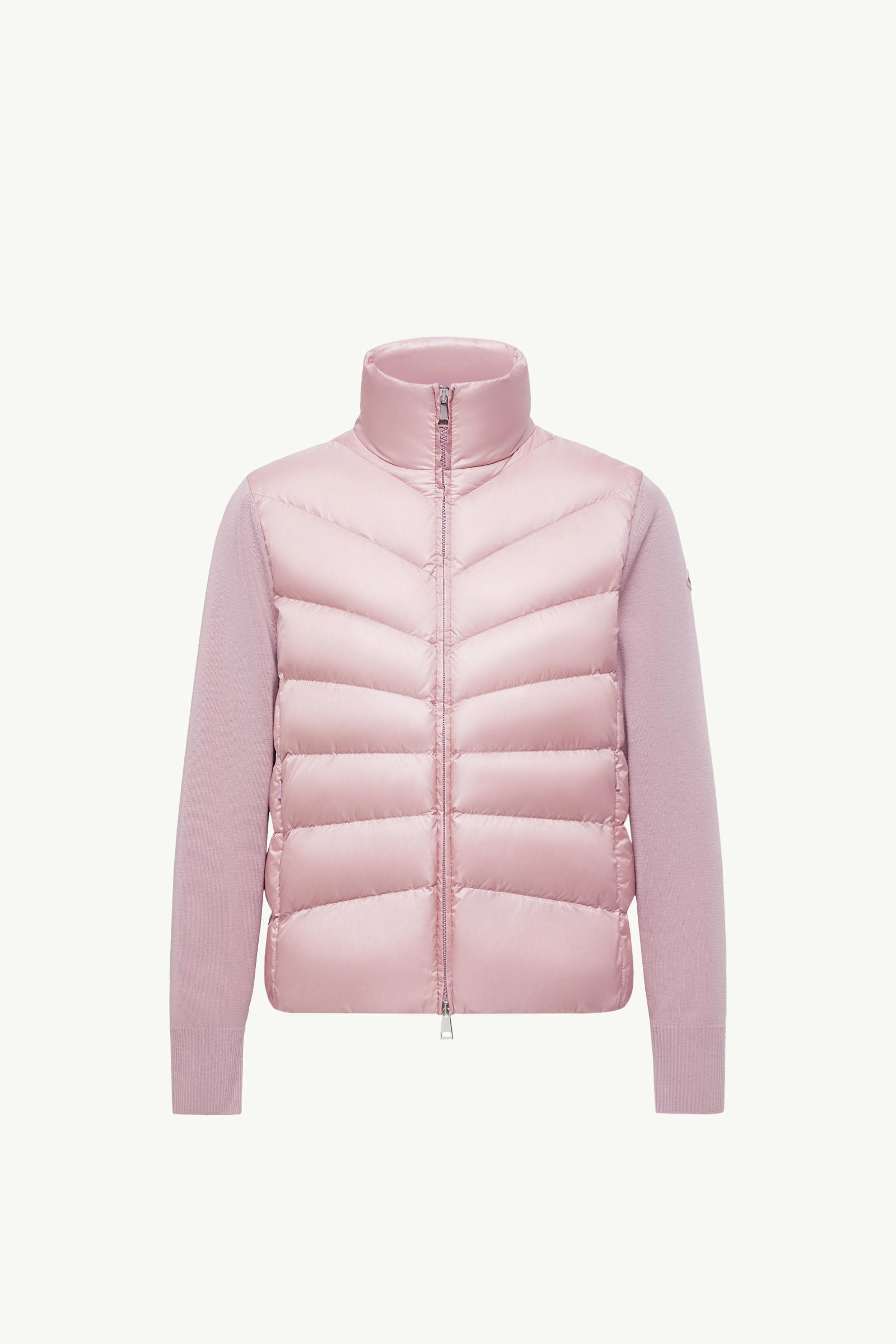 https://moncler-cdn.thron.com/api/v1/content-delivery/shares/dpx6uv/contents/K20939B00024M113151A_F/image/K20939B00024M113151A_F